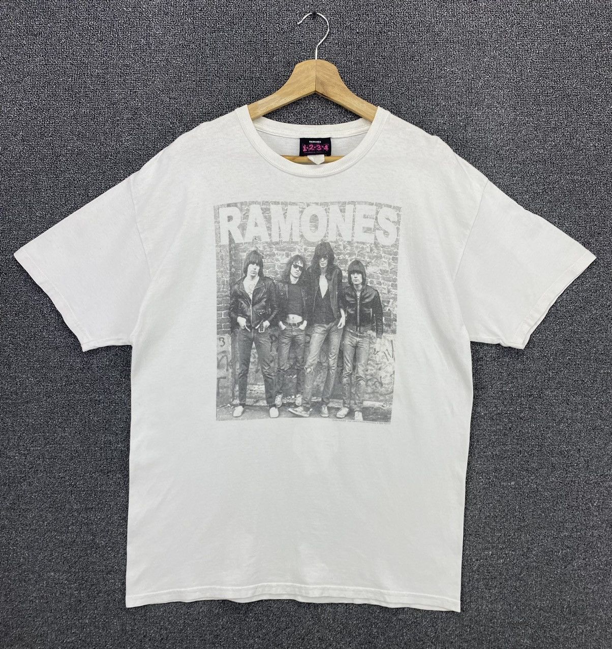 Band Tees Vintage Ramones Lineup Punk Rock Band Tees T Shirts Size US L / EU 52-54 / 3 - 2 Thumbnail