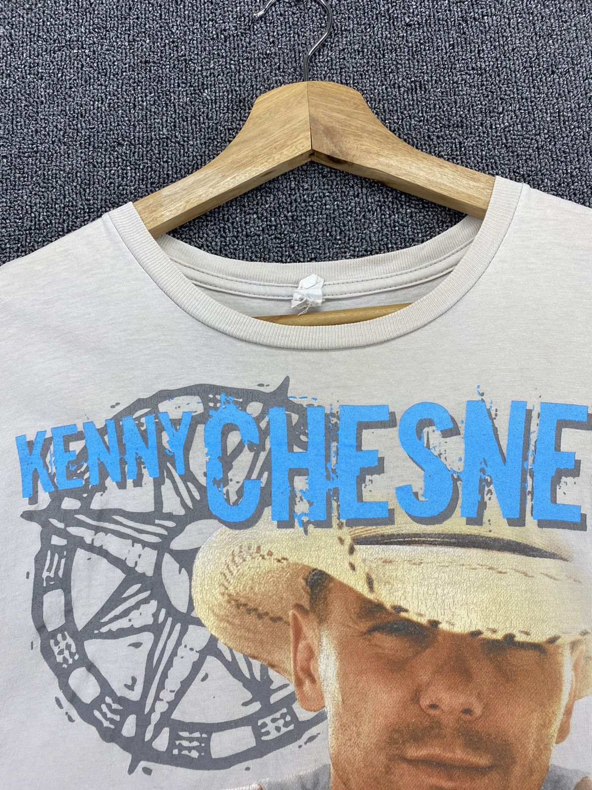 Band Tees Vintage Y2K Kenny Chesney Punk Rock Band Tees T Shirts Size US M / EU 48-50 / 2 - 7 Thumbnail