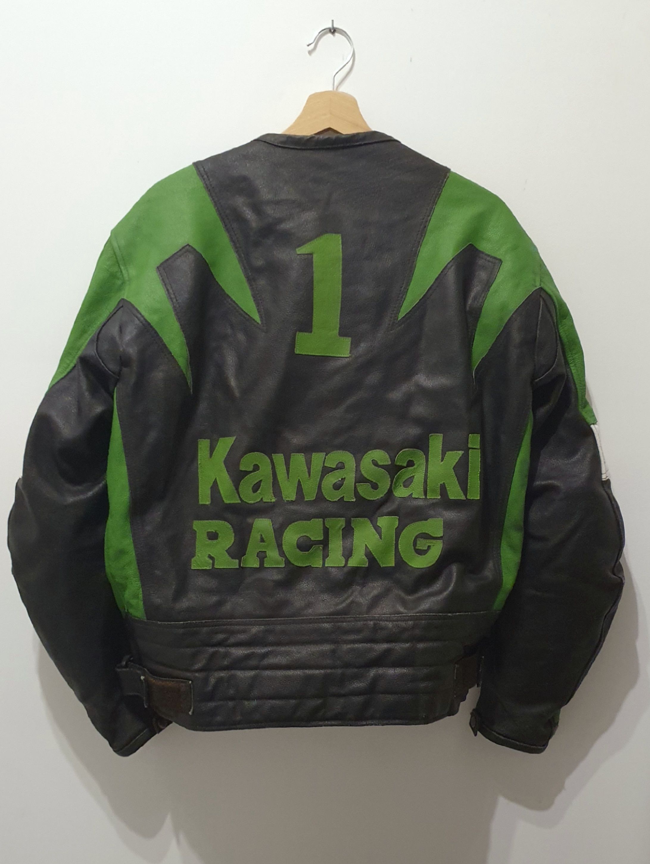 Vintage Vintage kawasaki leather moto racing jacket Size US L / EU 52-54 / 3 - 2 Thumbnail