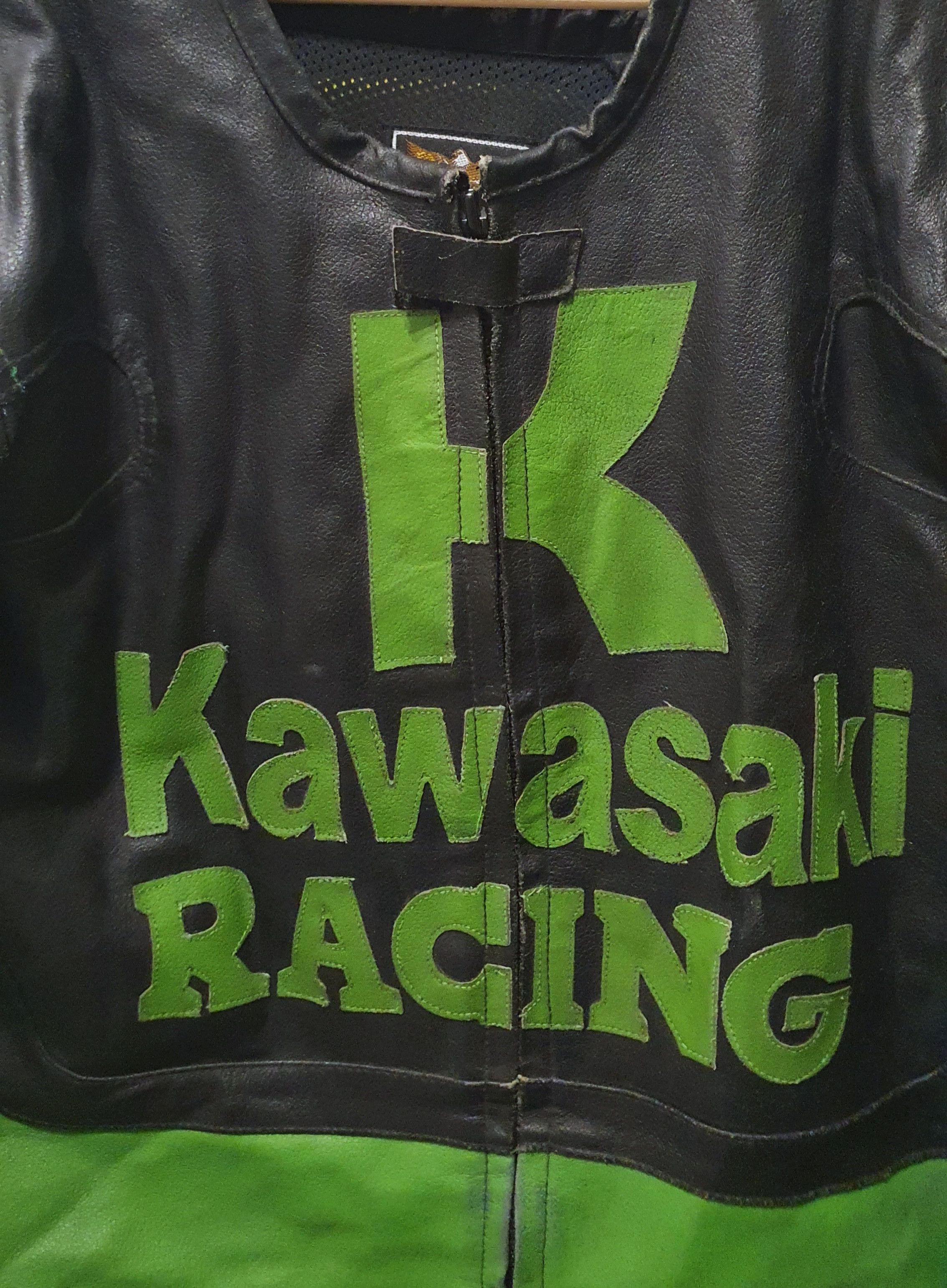Vintage Vintage kawasaki leather moto racing jacket Size US L / EU 52-54 / 3 - 5 Thumbnail
