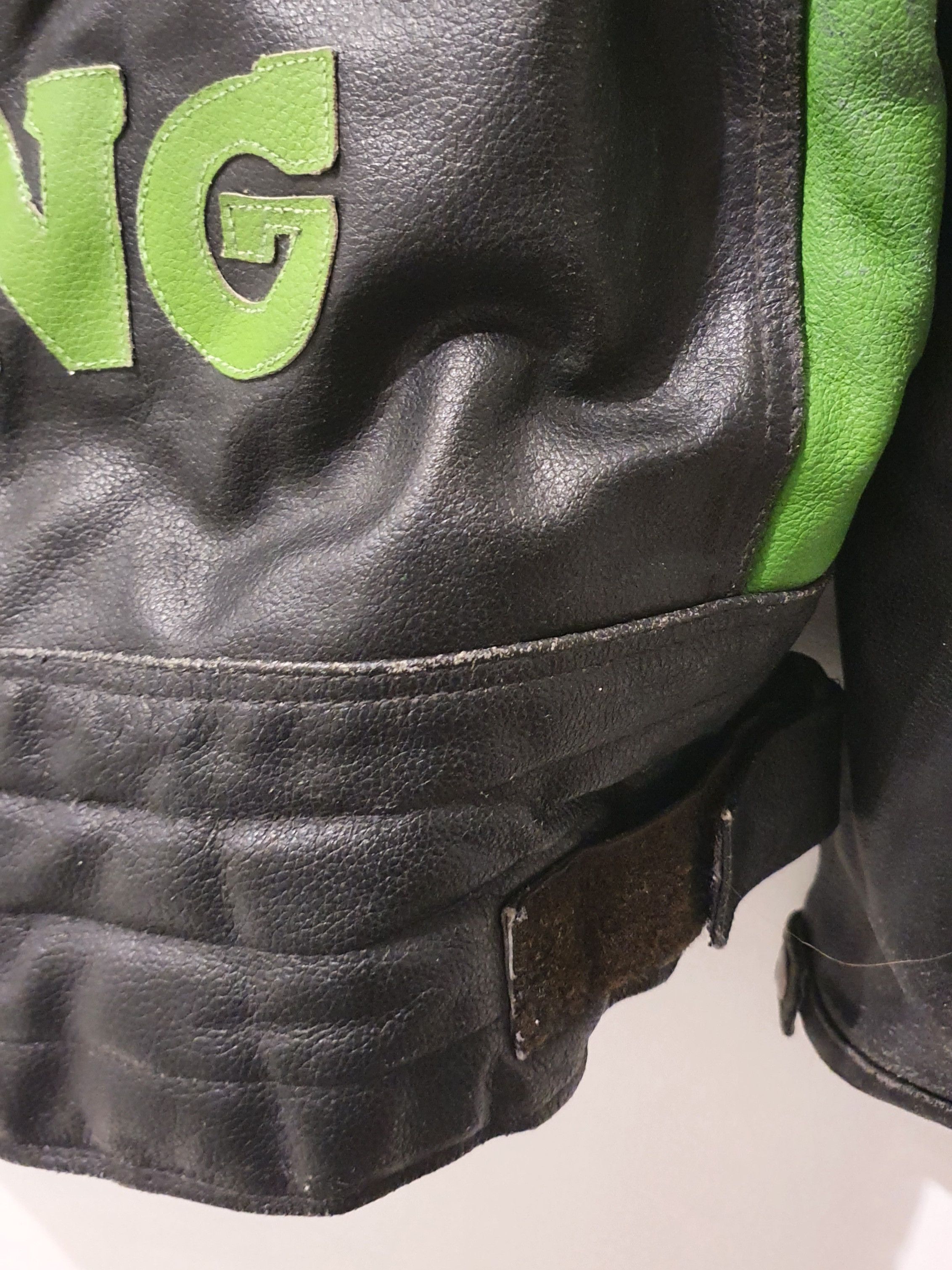 Vintage Vintage kawasaki leather moto racing jacket Size US L / EU 52-54 / 3 - 15 Thumbnail
