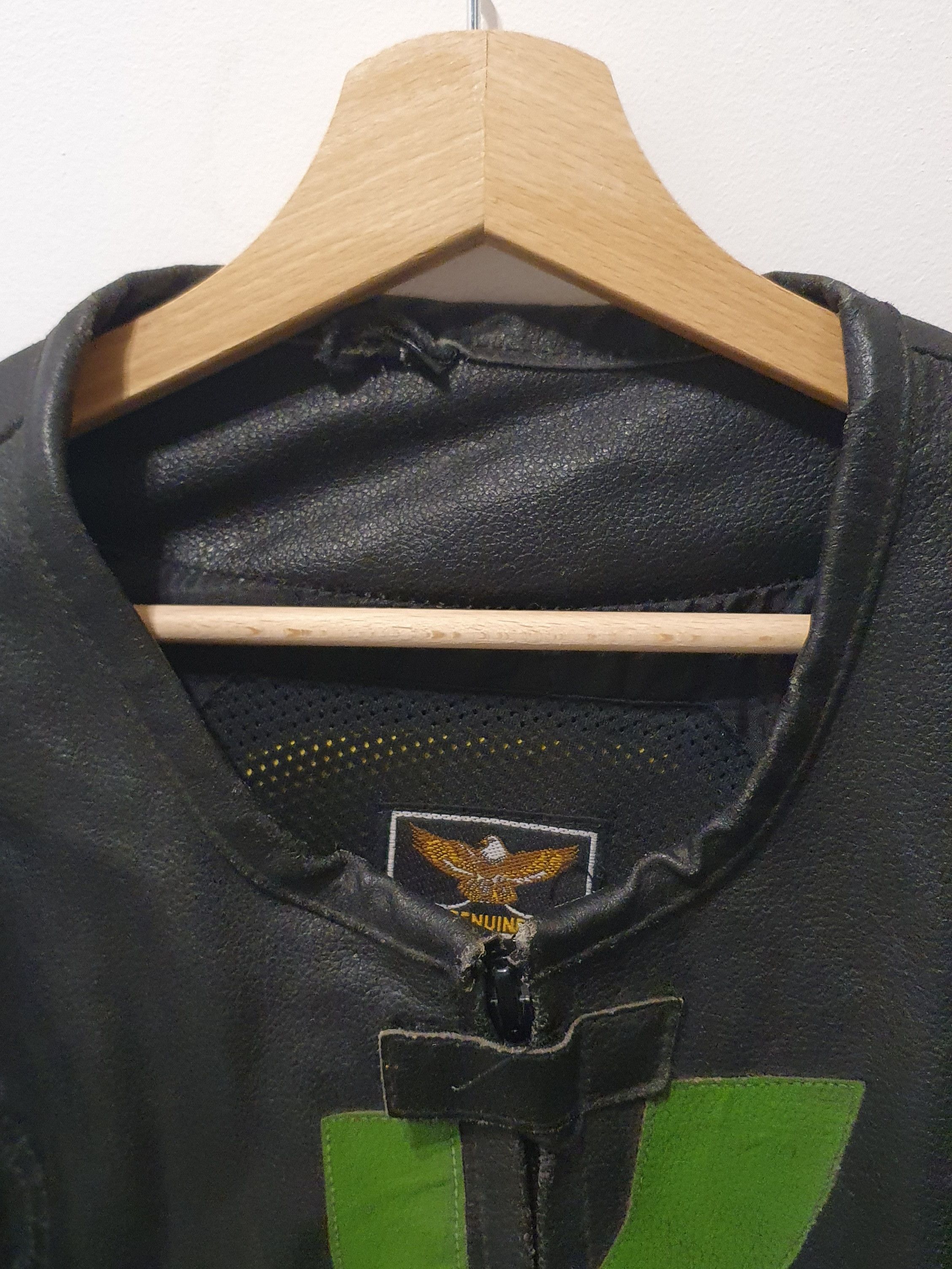 Vintage Vintage kawasaki leather moto racing jacket Size US L / EU 52-54 / 3 - 10 Thumbnail