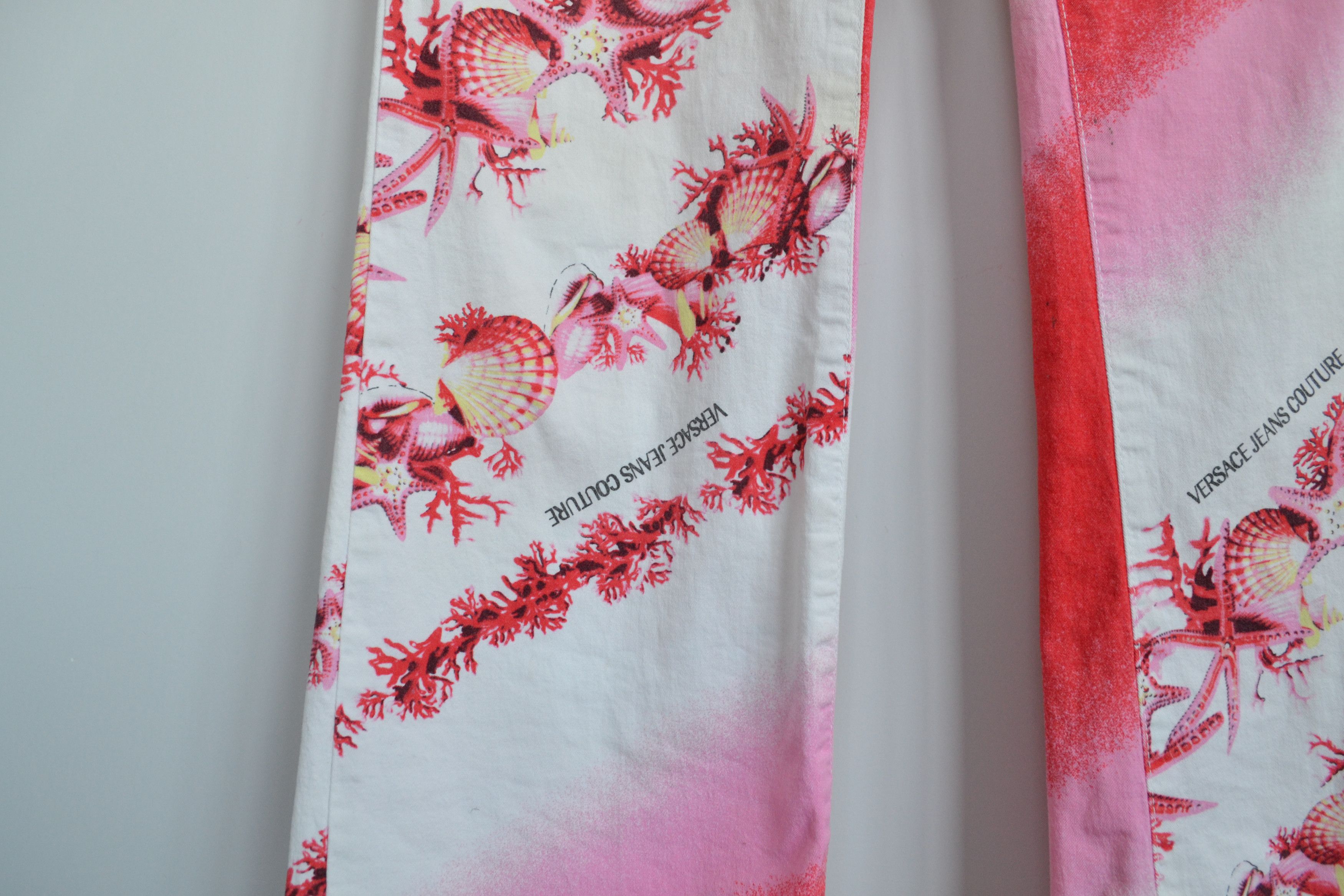 Versace Jeans Couture VERSACE Jeans Pants Vintage White Red Denim Seashel Print Size 32" / US 10 / IT 46 - 6 Thumbnail