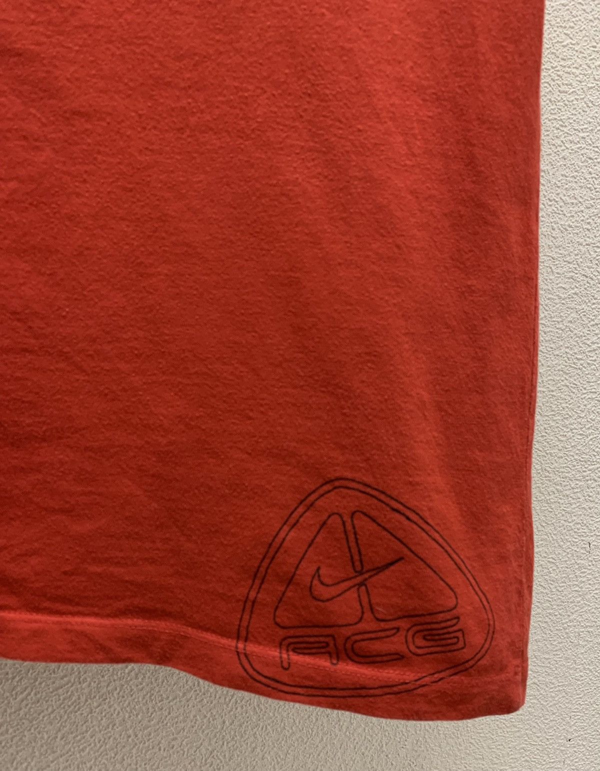Vintage Nike ACG big logo vintage red t-shirt Xl still not sponsored Size US XL / EU 56 / 4 - 8 Thumbnail