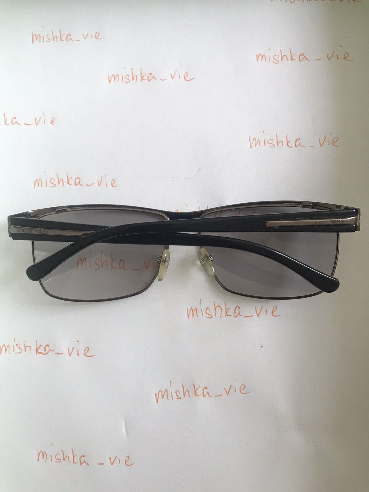 Givenchy Vintage Frame SunGlasses