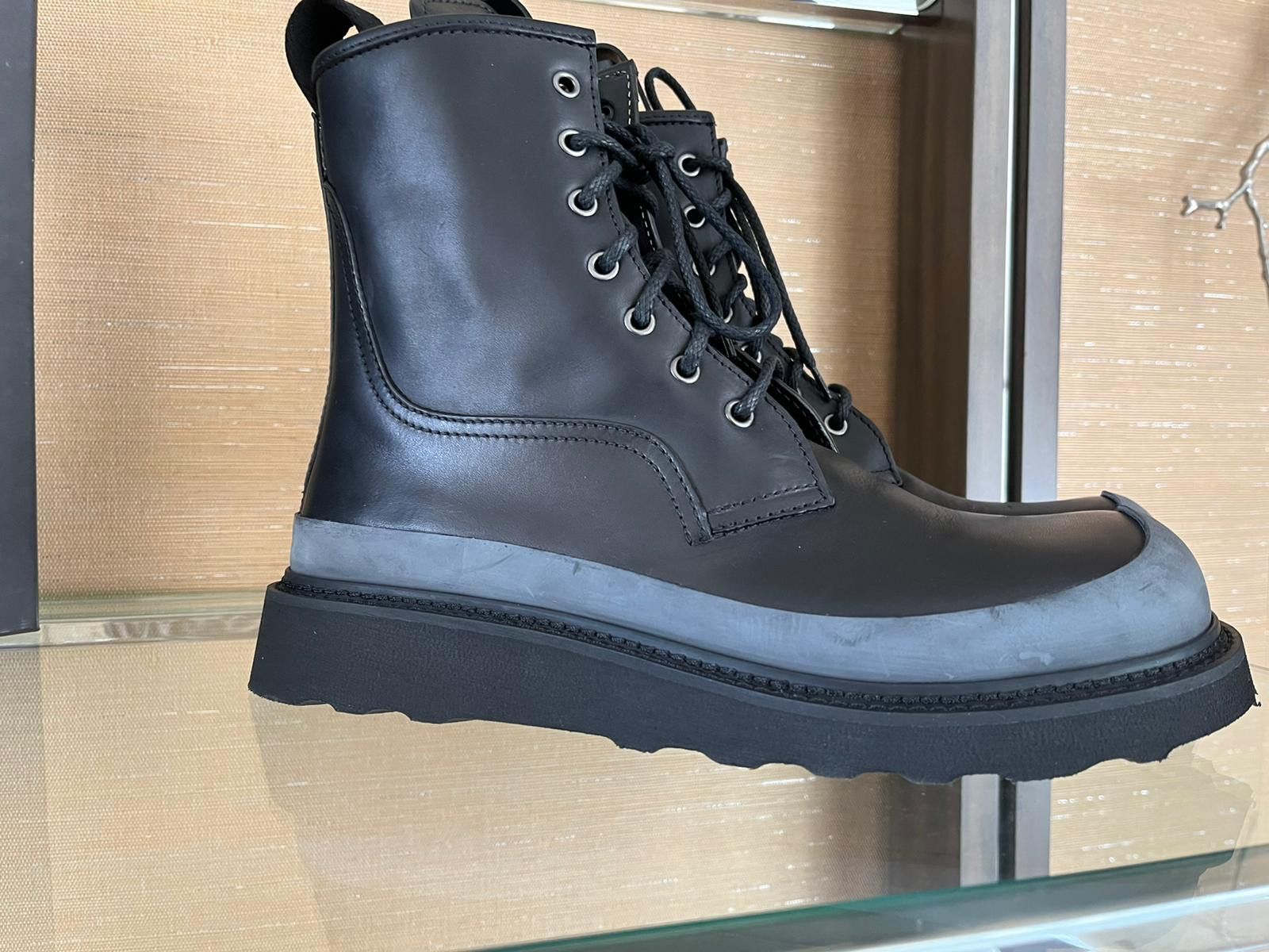 Bottega Veneta High Top Boots in Storm Cuir Leather in Black Size US 8 / EU 41 - 14 Thumbnail