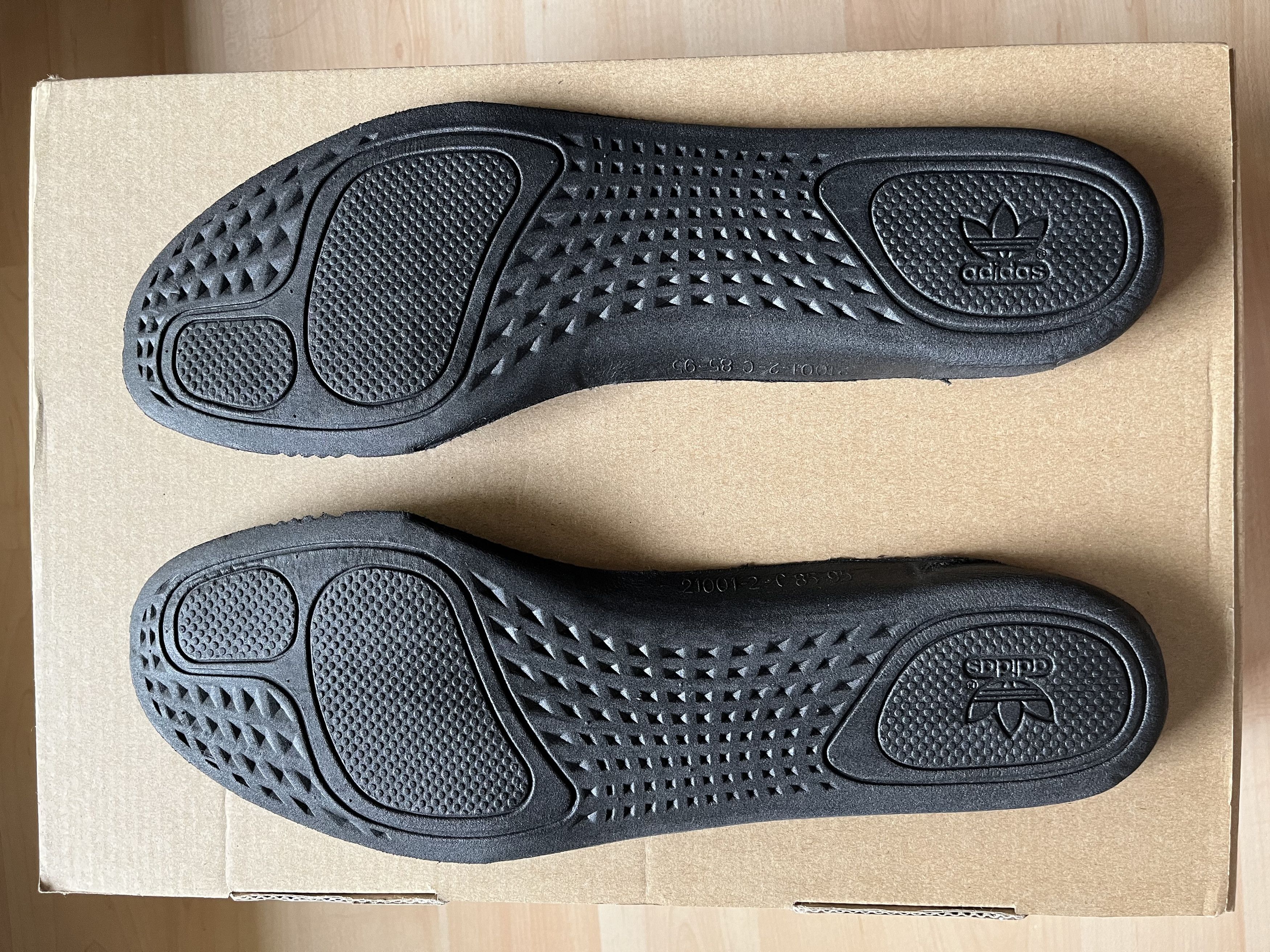 Adidas × Kanye West Yeezy Boost 350 Pirate Black (2015) Size US 9.5 / EU 42-43 - 15 Thumbnail