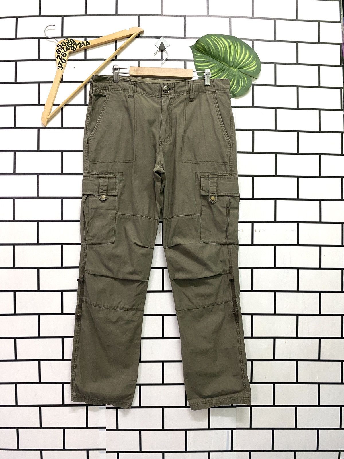 Japanese Brand Japanese Made VACHE CARGO MULTIPOCKET Pants Size US 34 / EU 50 - 1 Thumbnail