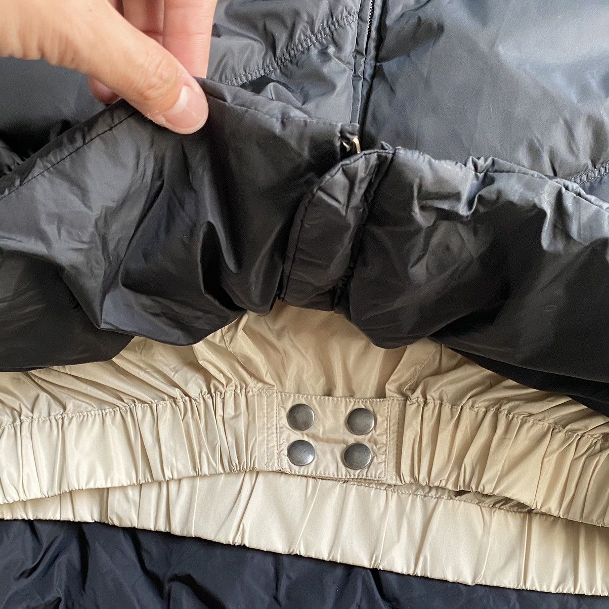 Miu Miu AW2008 Black Cropped Puffer Jacket Size M / US 6-8 / IT 42-44 - 6 Thumbnail