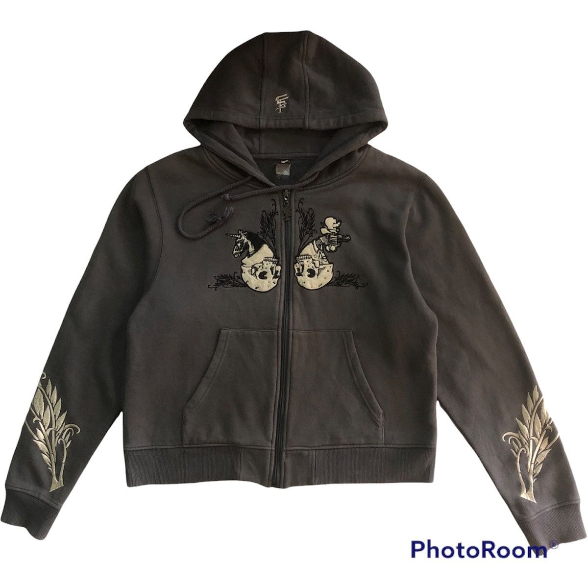 Japanese Brand Vintage Embroidery Skull Art Redeo Zipper Hodie Size US M / EU 48-50 / 2 - 1 Thumbnail