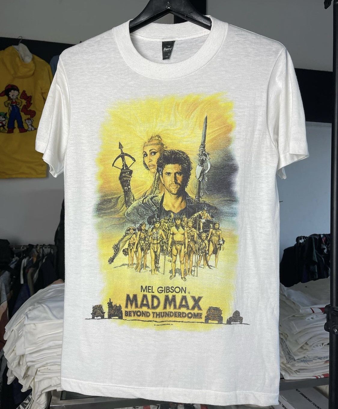 image of Movie Vintage 1985 Mad Max - Beyond Thunderdome / Mel Gibson in White, Men's (Size Medium)