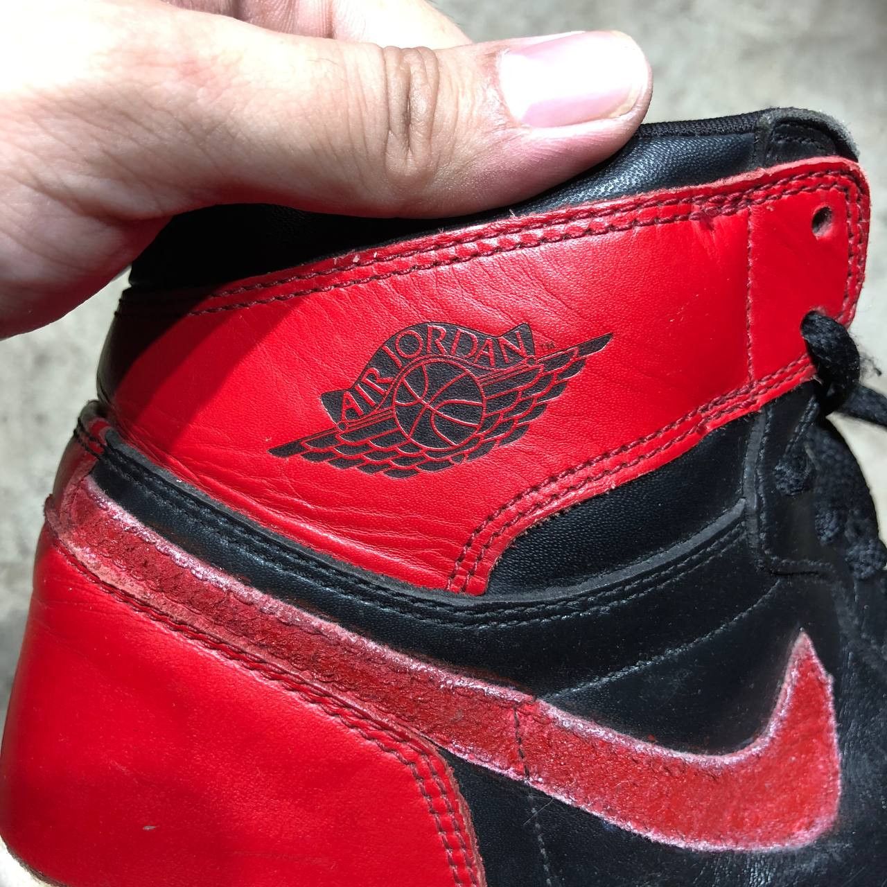 Jordan Brand × Nike 2001 Jordan 1 BREDS Size US 10 / EU 43 - 9 Thumbnail