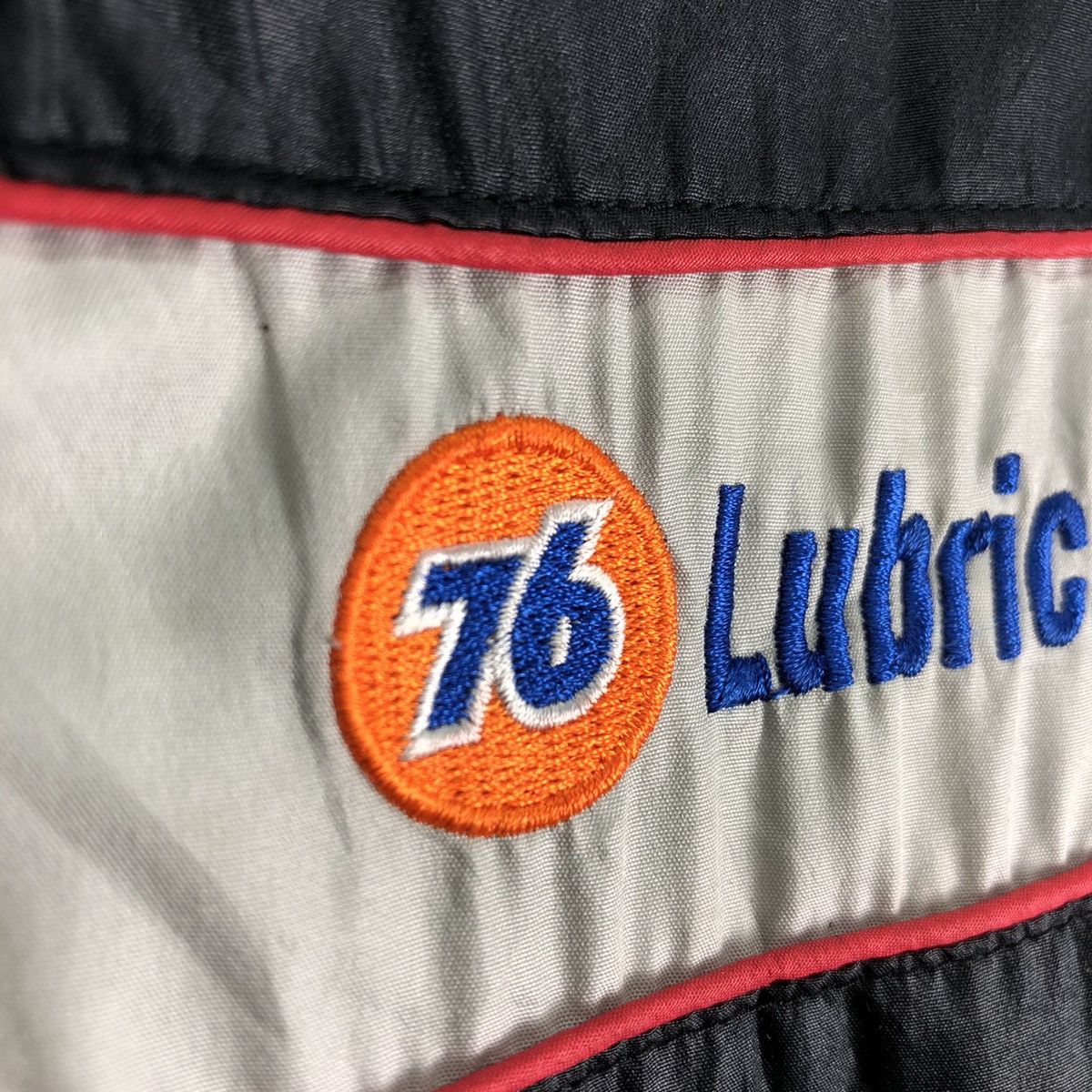 Japanese Brand Vintage 90's 76 Lubricants Zipper Nylon Jacket For Kid Size US XXS / EU 40 - 8 Thumbnail