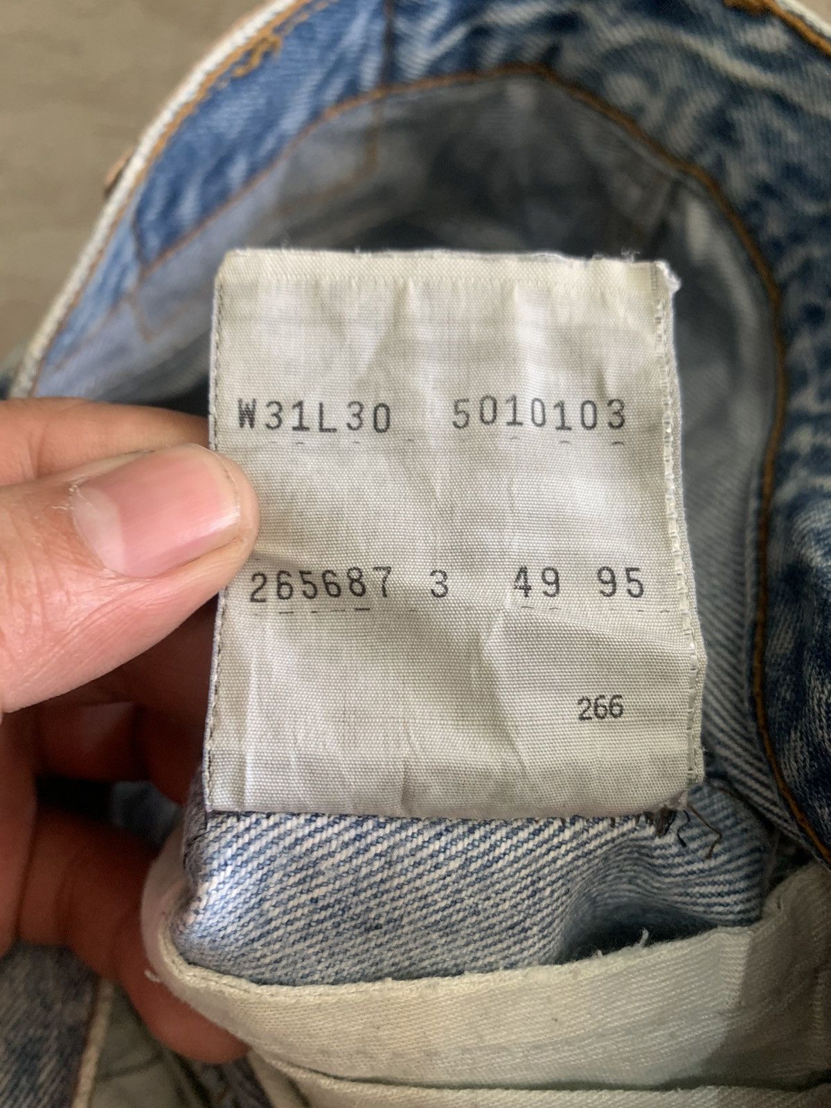 Levi's Vintage Levis 501 Faded Blue Jeans Size US 30 / EU 46 - 11 Thumbnail