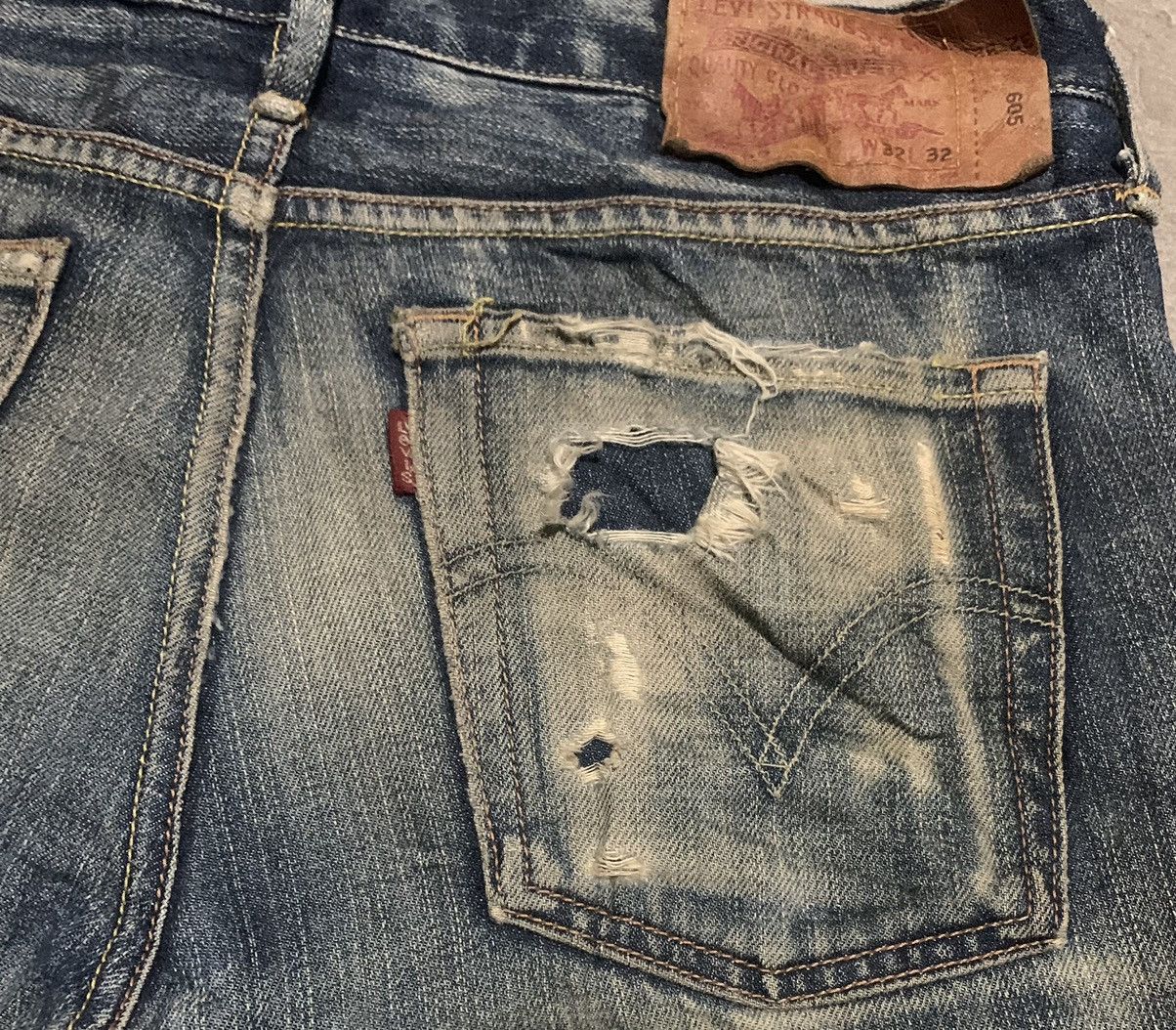 Levi's Vintage Levis 605 Straight Leg Faded Blue Jeans Size US 33 - 5 Thumbnail