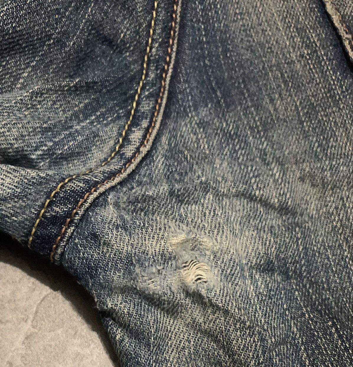 Levi's Vintage Levis 605 Straight Leg Faded Blue Jeans Size US 33 - 6 Thumbnail