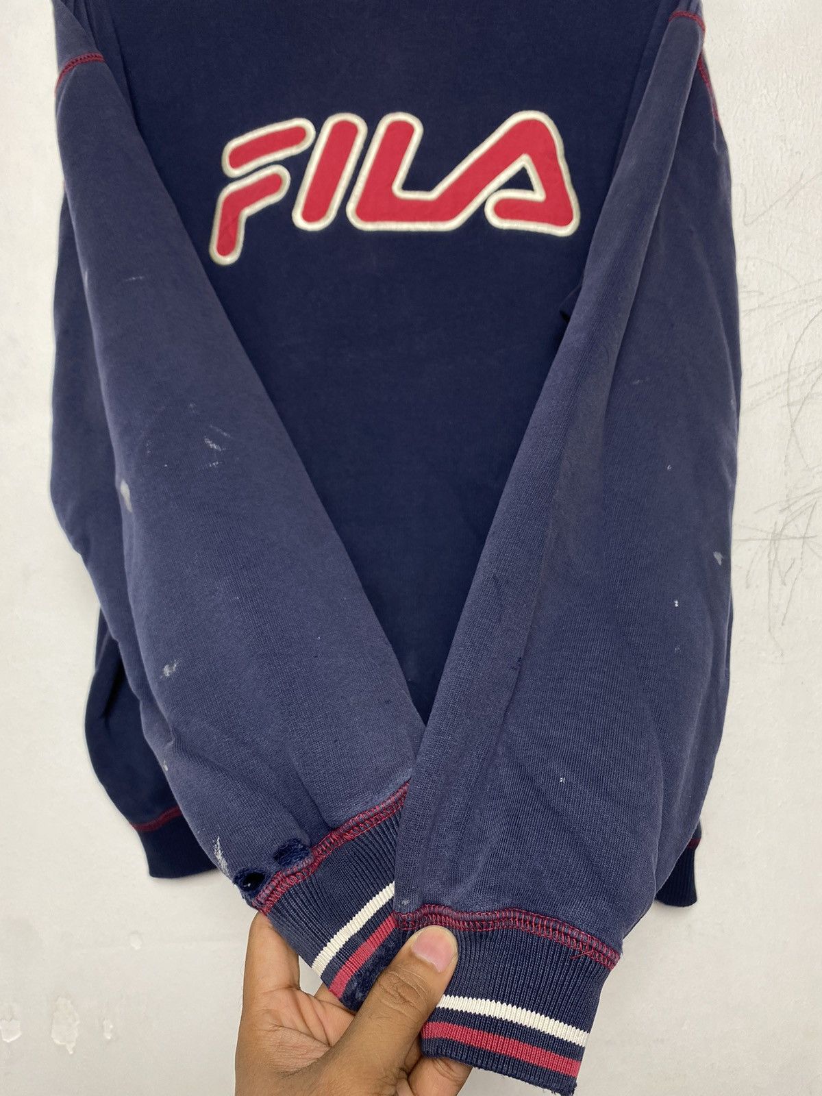 Fila Vintage Fila Embroidered Crewneck Size US L / EU 52-54 / 3 - 3 Thumbnail