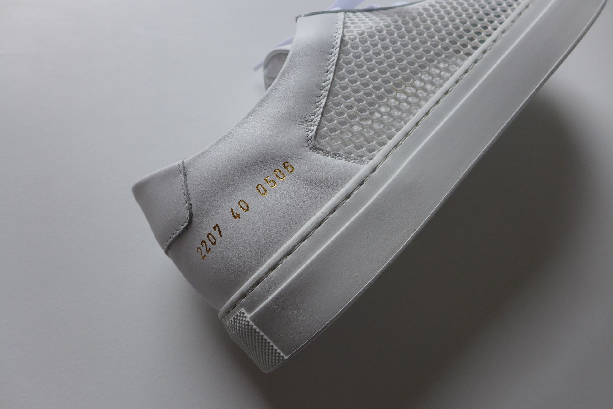 Common Projects Common Projects Achilles Summer Edition Sneakers - White Size US 7 / EU 40 - 7 Thumbnail