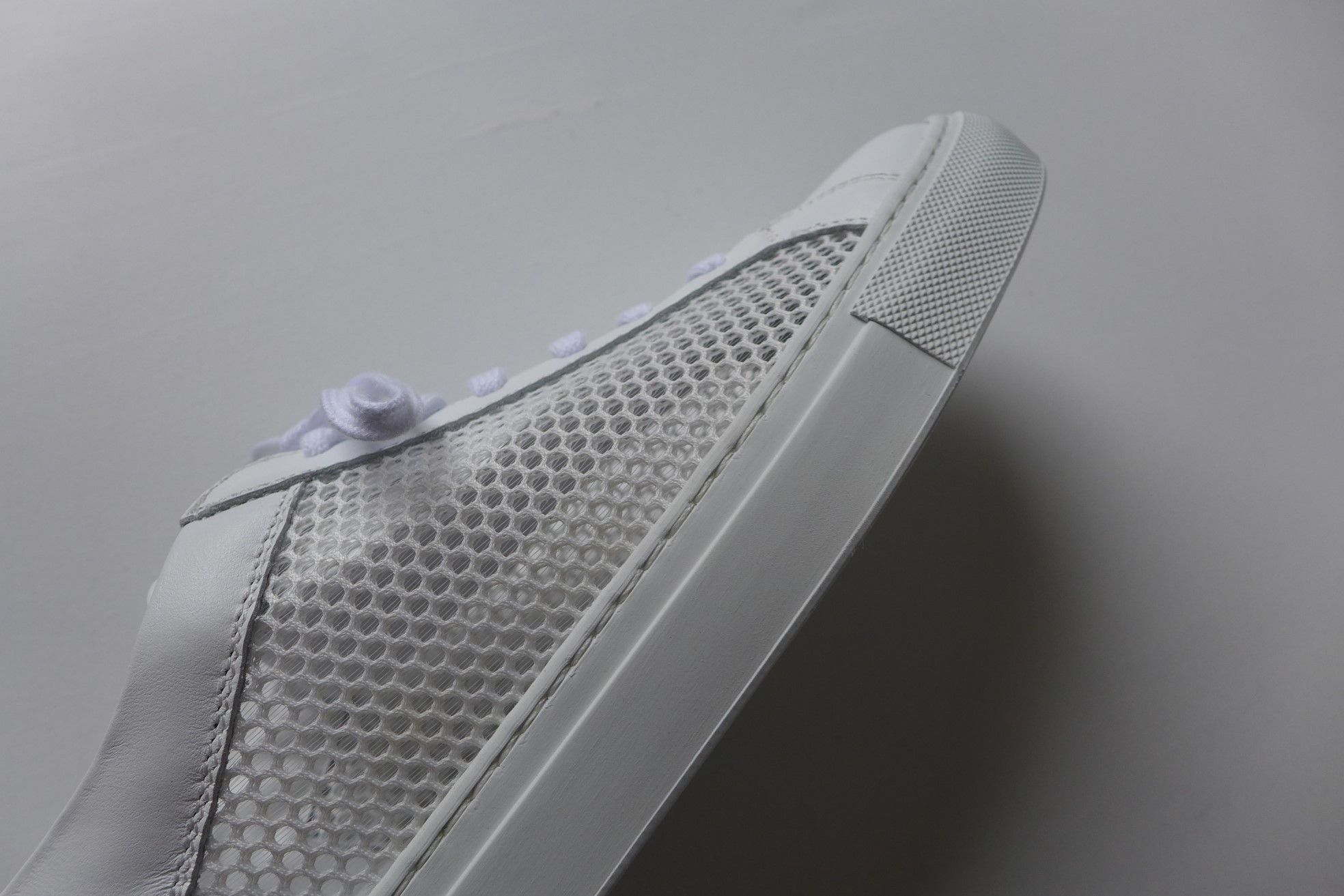 Common Projects Common Projects Achilles Summer Edition Sneakers - White Size US 7 / EU 40 - 8 Thumbnail