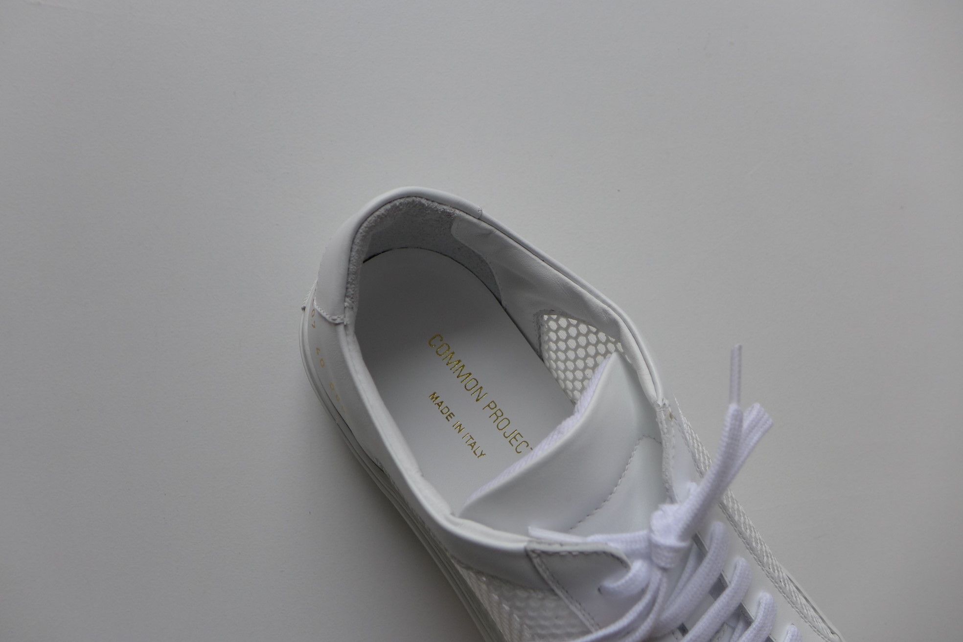 Common Projects Common Projects Achilles Summer Edition Sneakers - White Size US 7 / EU 40 - 11 Thumbnail