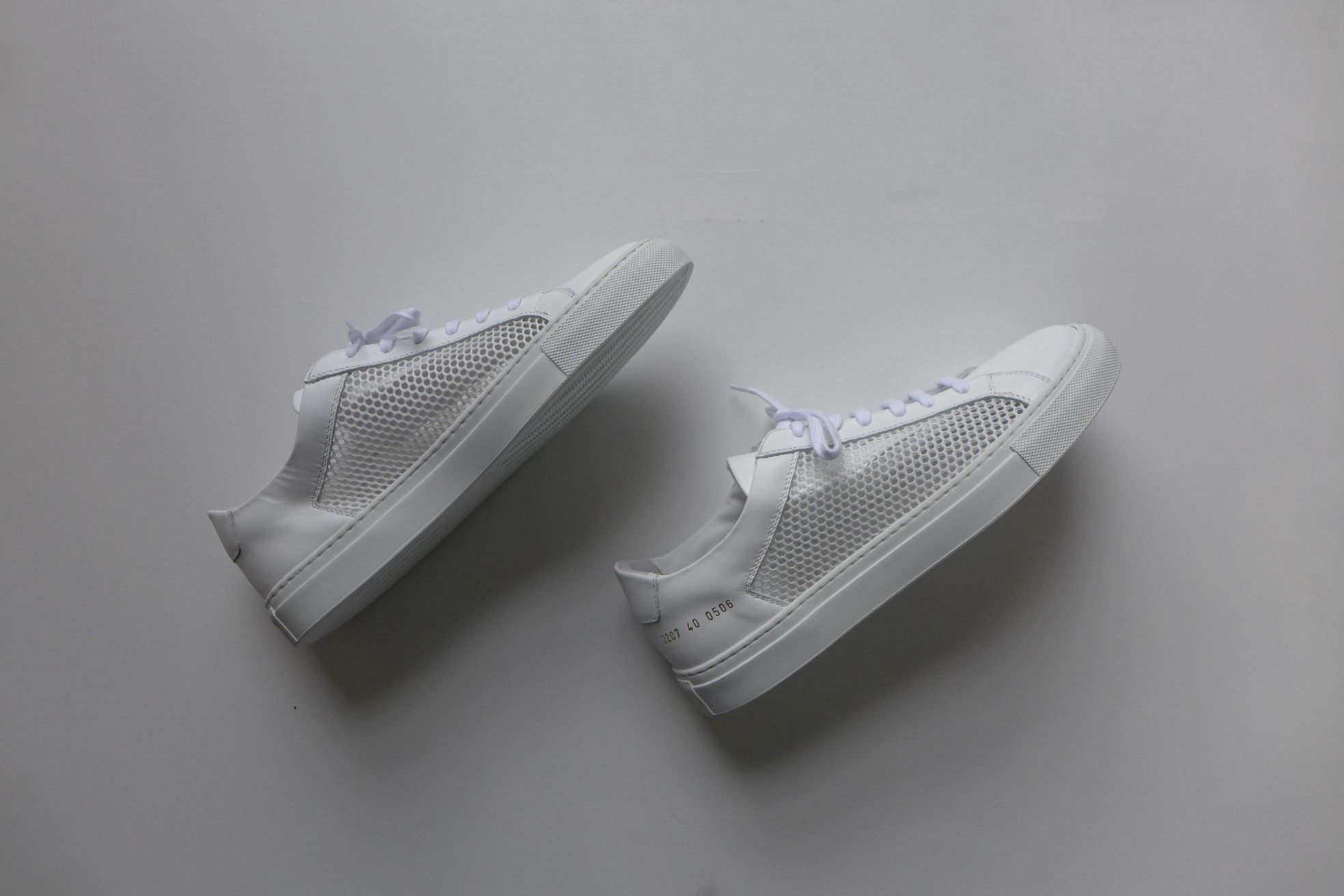 Common Projects Common Projects Achilles Summer Edition Sneakers - White Size US 7 / EU 40 - 4 Thumbnail