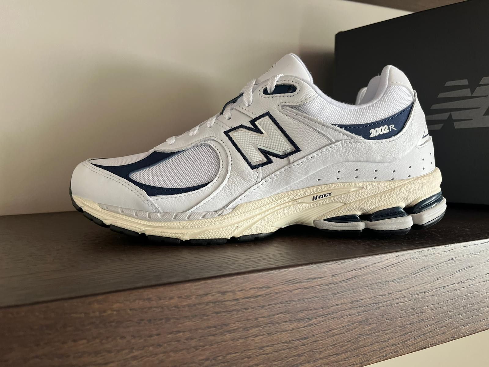 New Balance 2002 Trainers in White/Blue Size US 11 / EU 44 - 6 Thumbnail
