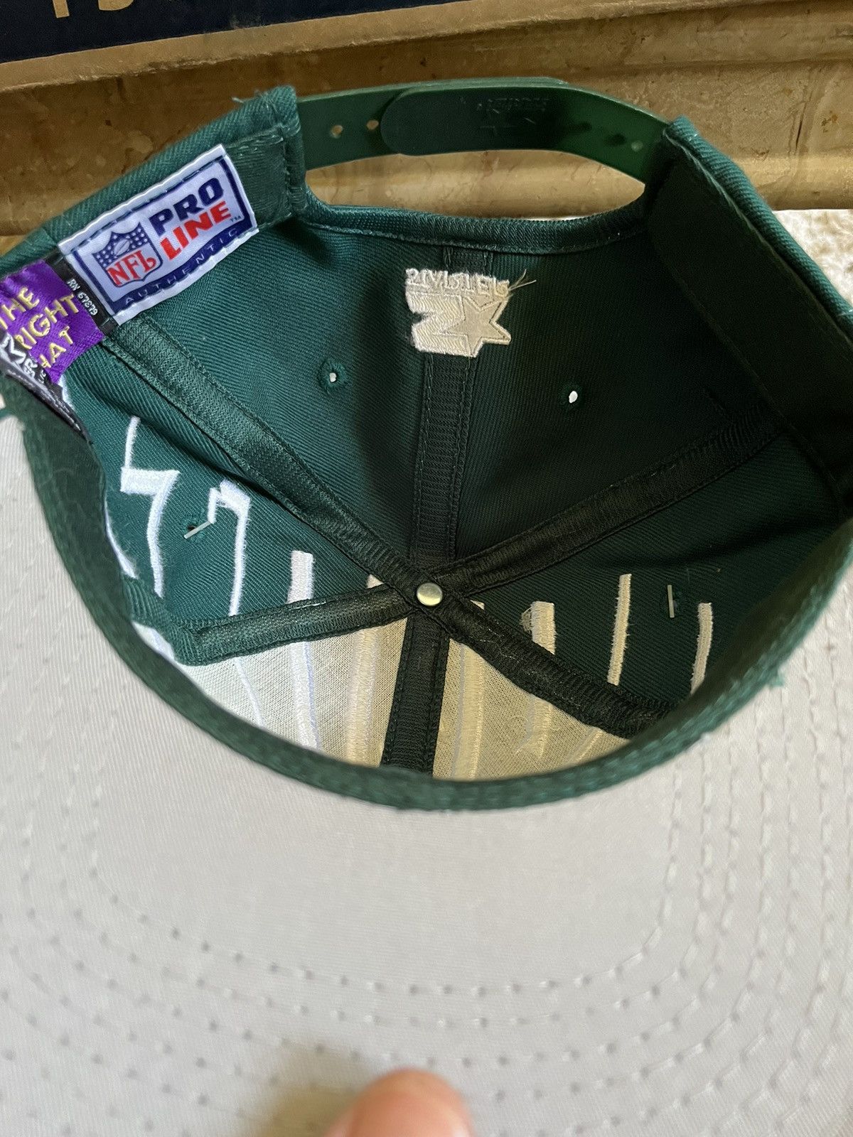 Apex One × Pro Line Philadelphia Eagles NFL Vintage Snapback Shatter Hat Size ONE SIZE - 6 Thumbnail