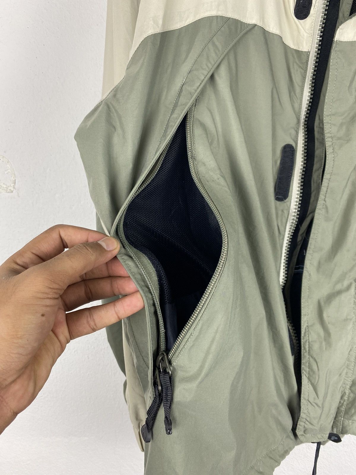 Nike ACG Nike ACG Sportwear Jacket Size US M / EU 48-50 / 2 - 10 Thumbnail