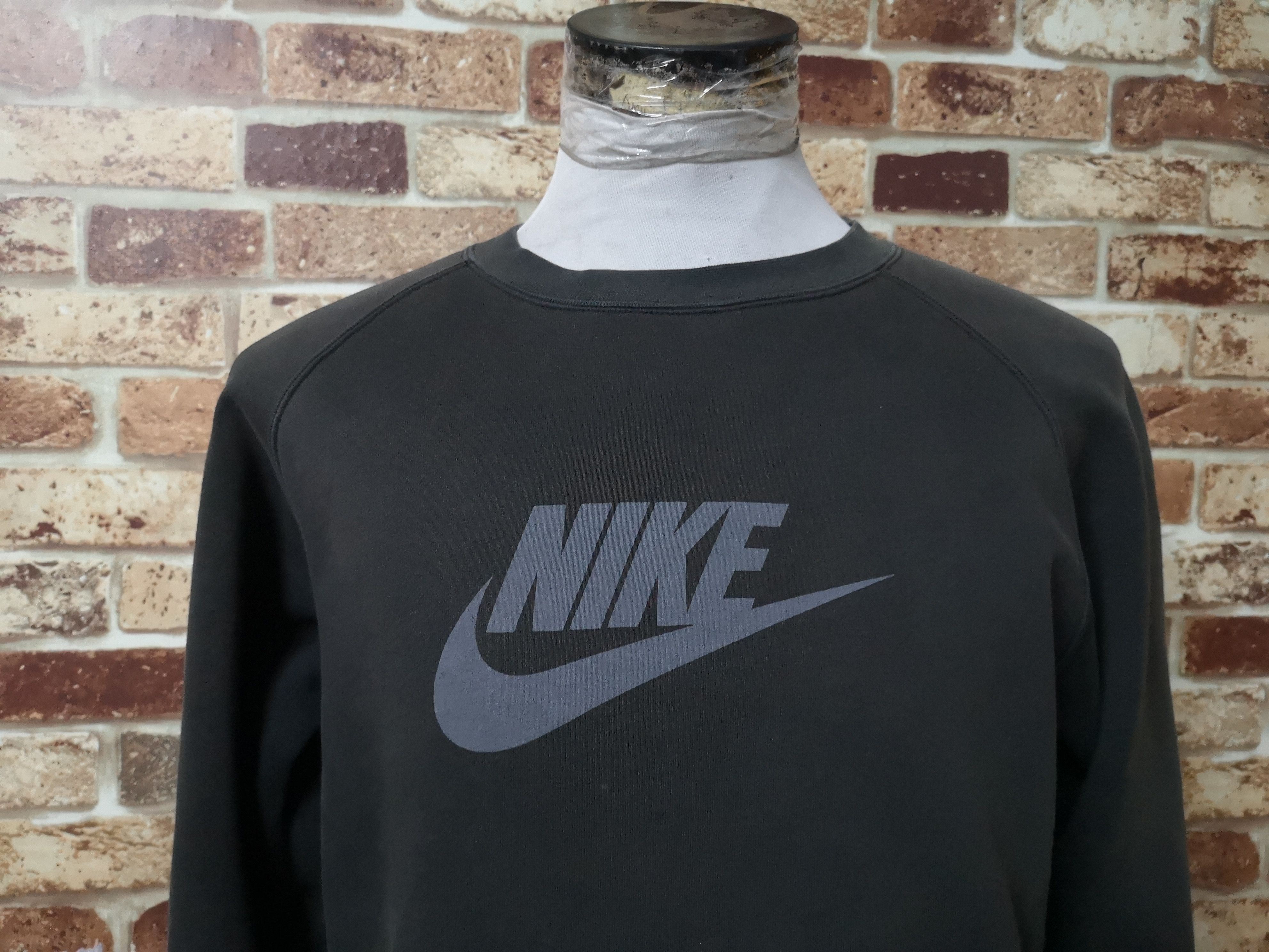 Nike × Nike ACG × Vintage Nike Big Logo Sweatshirt Size US L / EU 52-54 / 3 - 2 Thumbnail