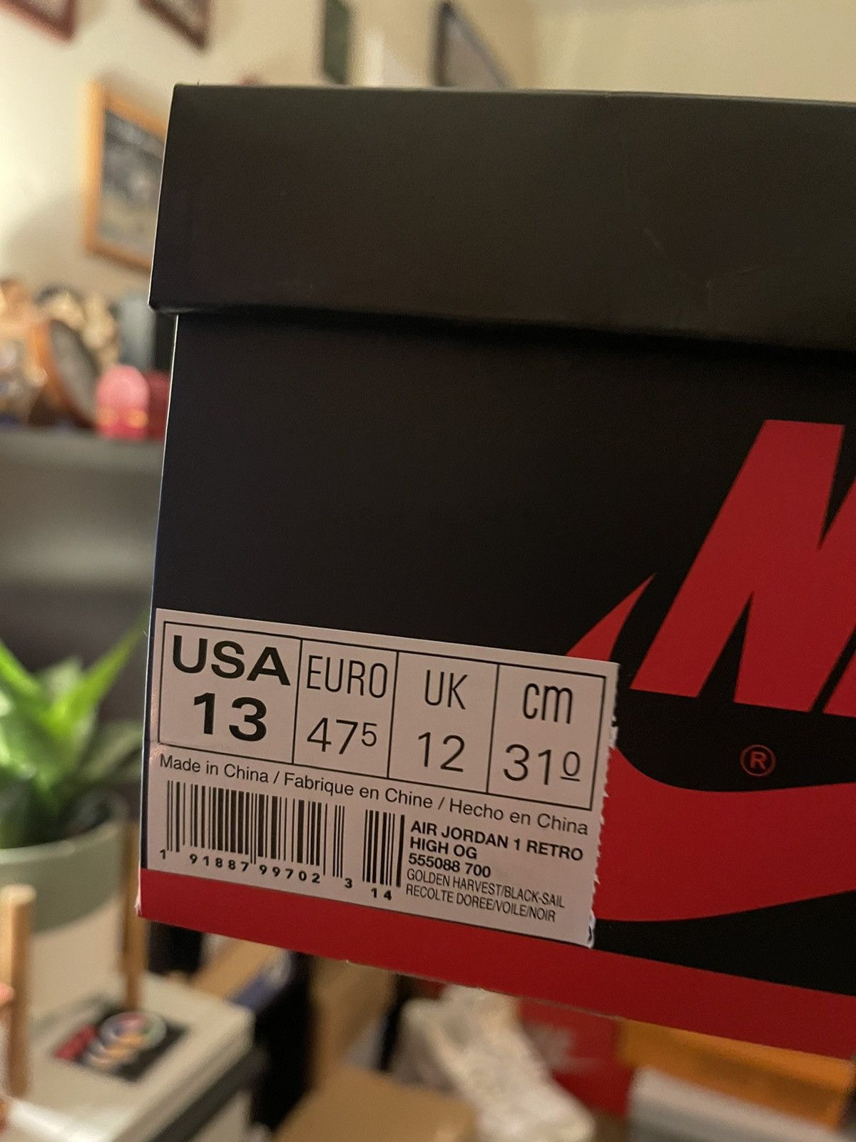 Jordan Brand Air Jordan 1 Retro High OG Rookie of the Year 2018 Size US 13 / EU 46 - 10 Thumbnail