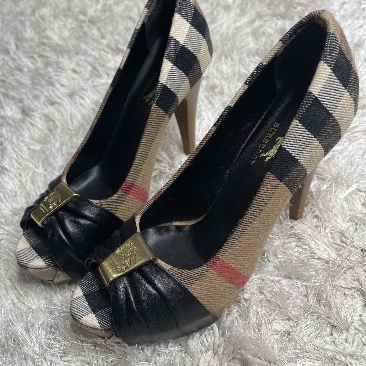 Burberry Burberry Burberrys Luxury London Made in Italy Exclusively Size US 6 / IT 36 - 5 Thumbnail