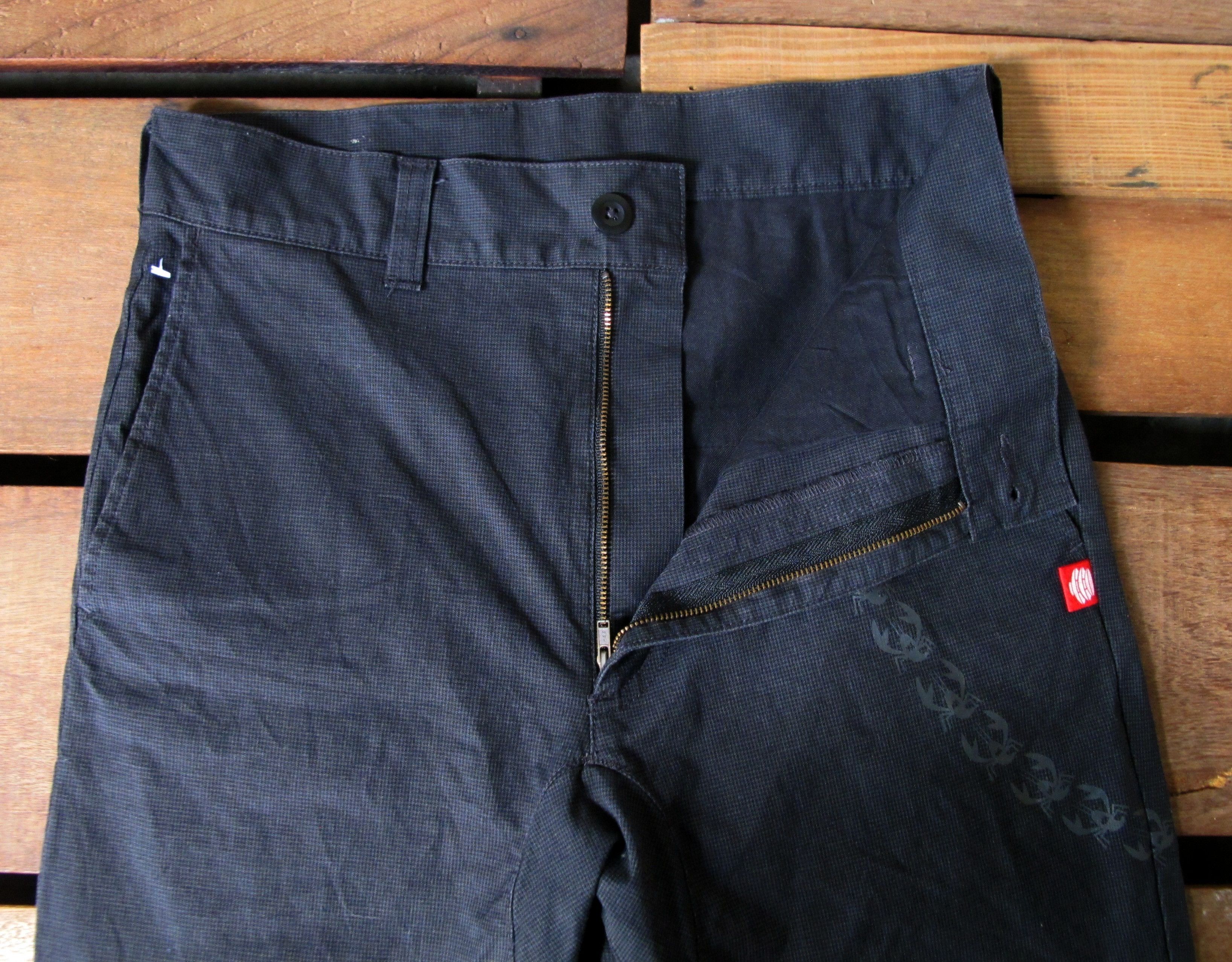 Japanese Brand Japanese Brand Punk Drunkers Shorts Pants Small Size US 29 - 4 Thumbnail