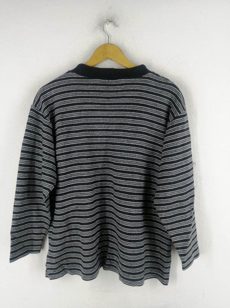 Japanese Brand × Vintage RARE STRIPE VALENTINO SWEATSHIRT Size US L / EU 52-54 / 3 - 2 Thumbnail