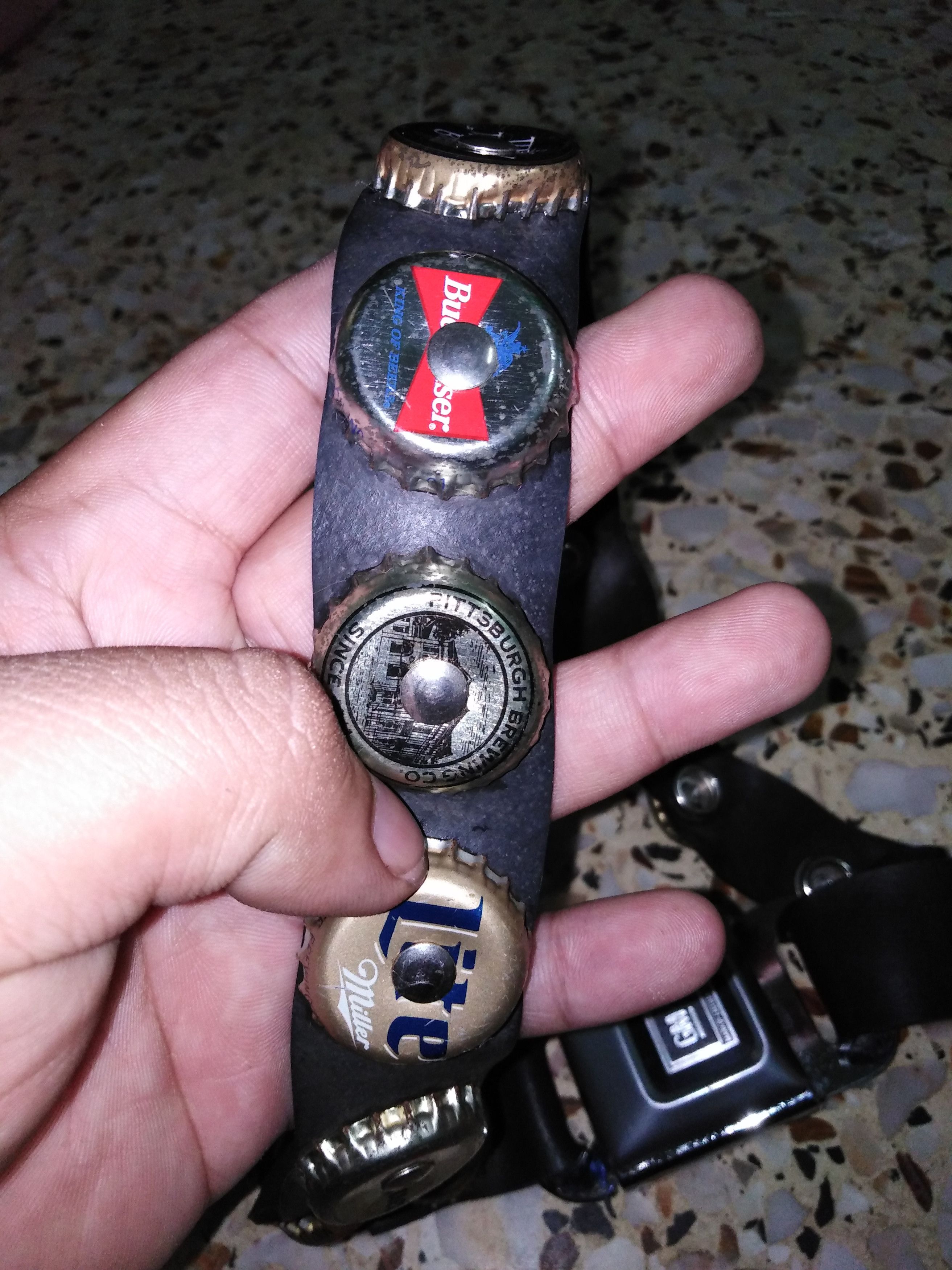 Chevrolet GM MOTOR WITH BOTTLE CAPS RARE PIECES Size ONE SIZE - 12 Thumbnail