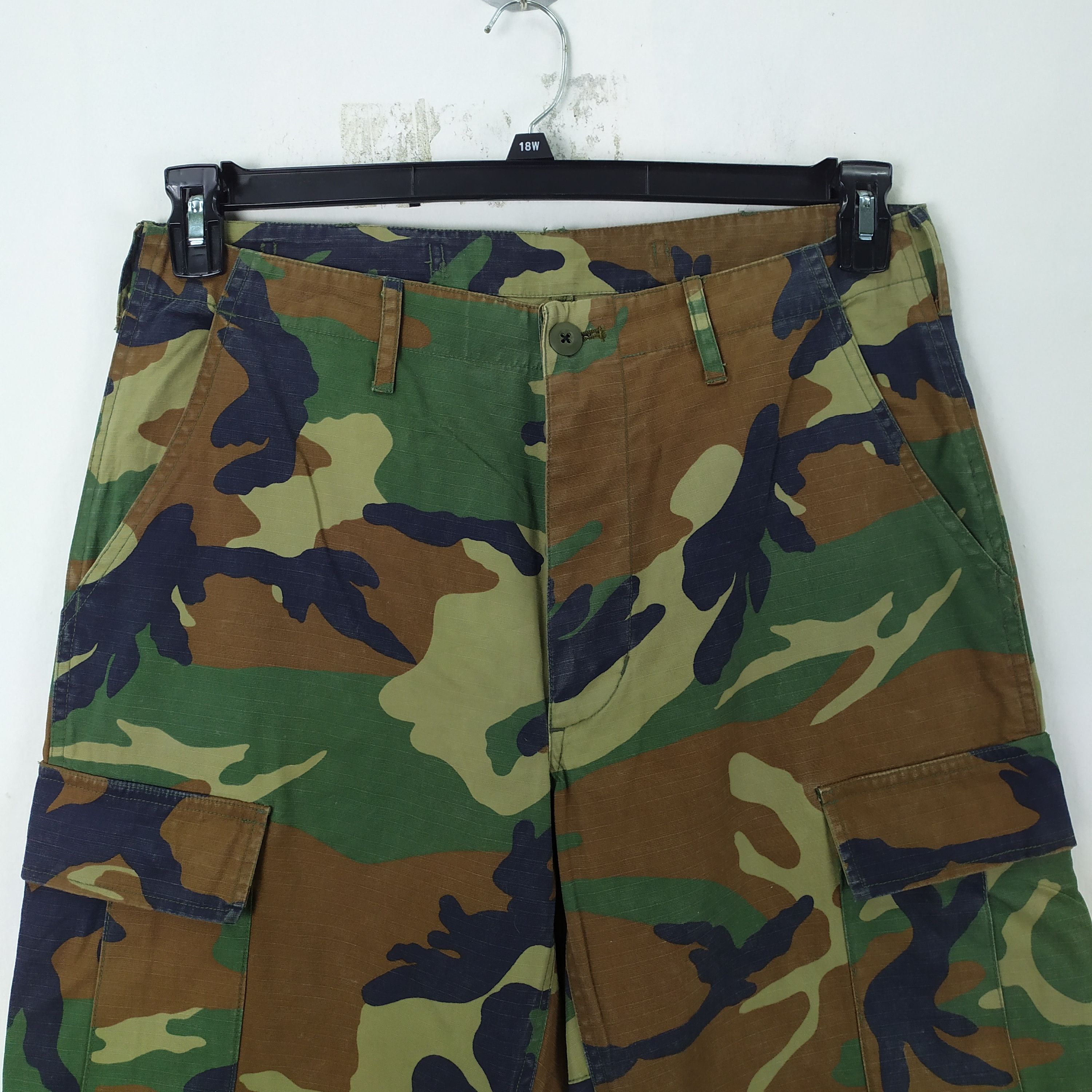 Other WOODLAND CAMOUFLAGE COMBAT MILITARY CARGO PANTS Size US 33 - 4 Thumbnail