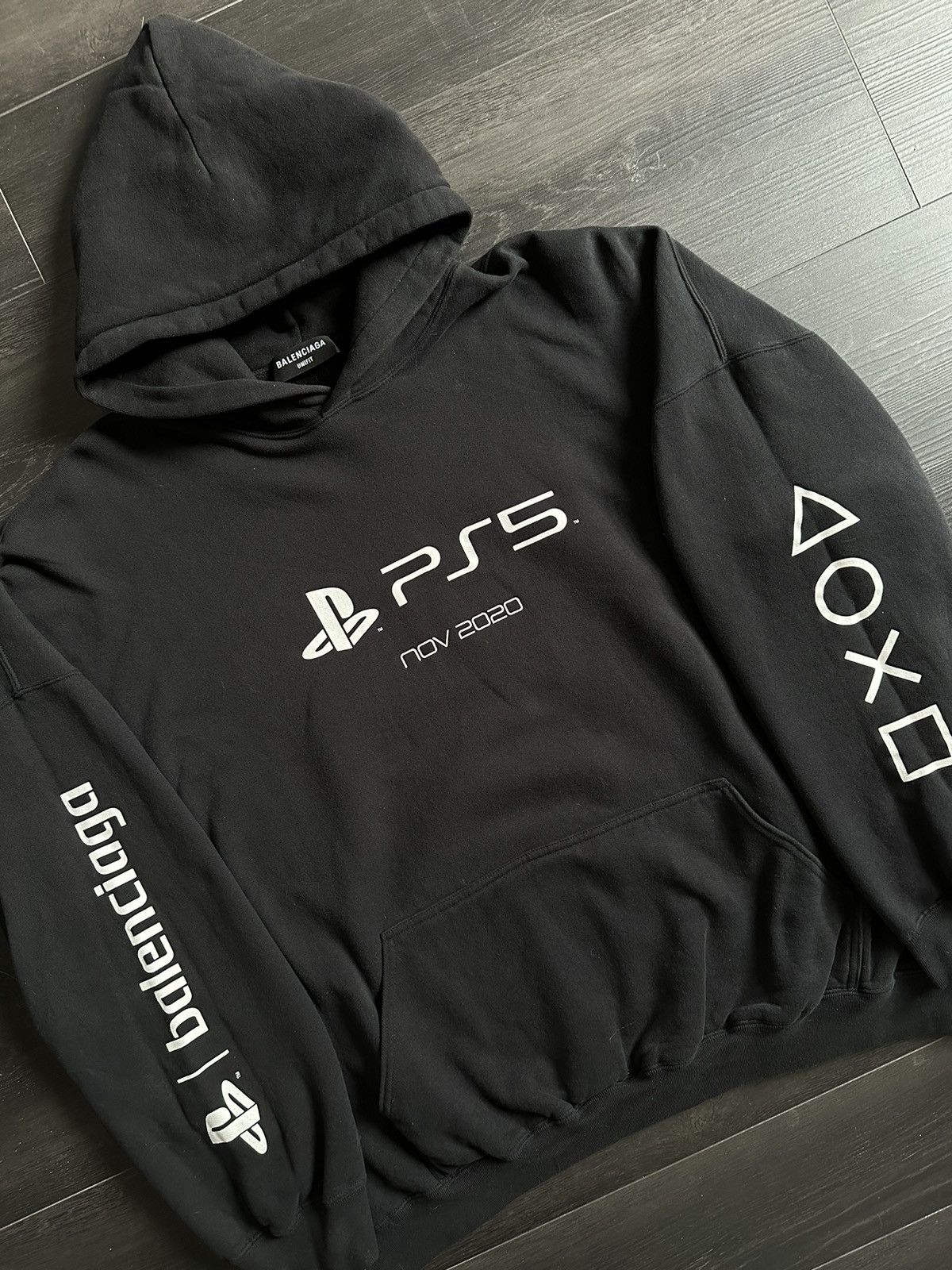 Balenciaga Balenciaga Playstation 5 Collab Hoodie Size US XL / EU 56 / 4 - 3 Thumbnail