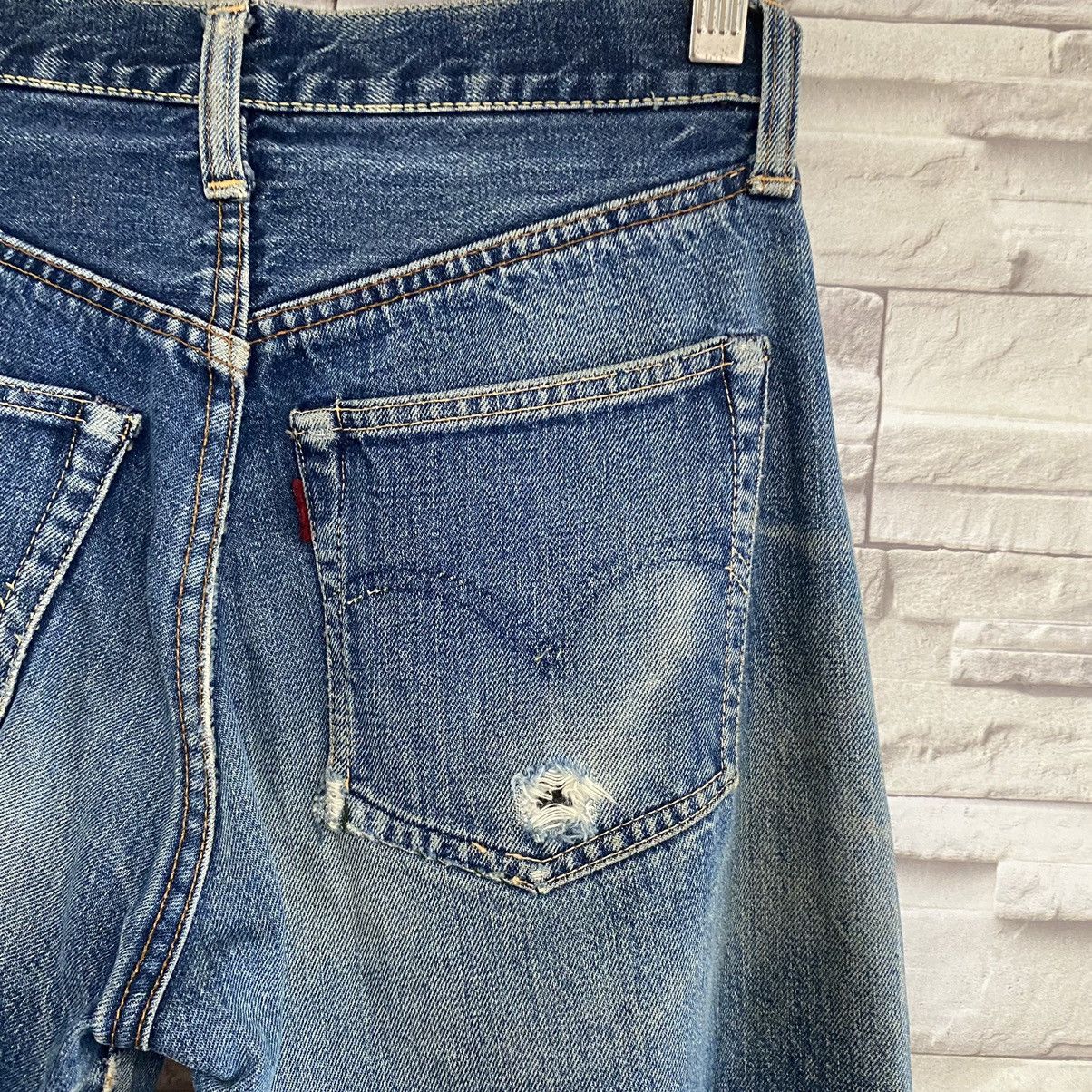 Levi's Vintage 60s Levis Big E Hidden Rivets Redline Jeans Size US 28 / EU 44 - 12 Thumbnail