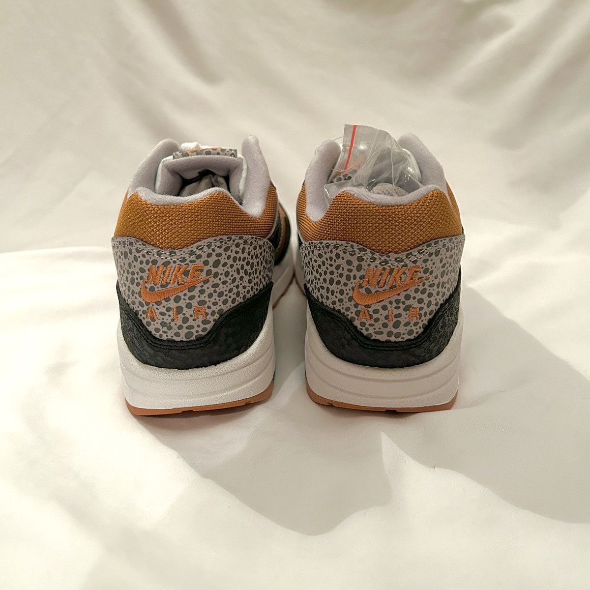 Nike ON HOLD DONT BUY Size? Nike Air Max 1 Safari🔻 Size US 9 / EU 42 - 2 Thumbnail