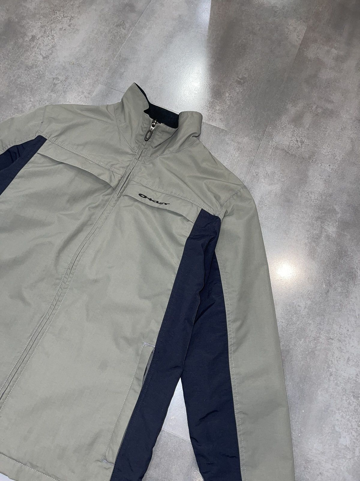 Oakley Archive Oakley Technical Grey Black Mid Jacket Size US M / EU 48-50 / 2 - 12 Thumbnail