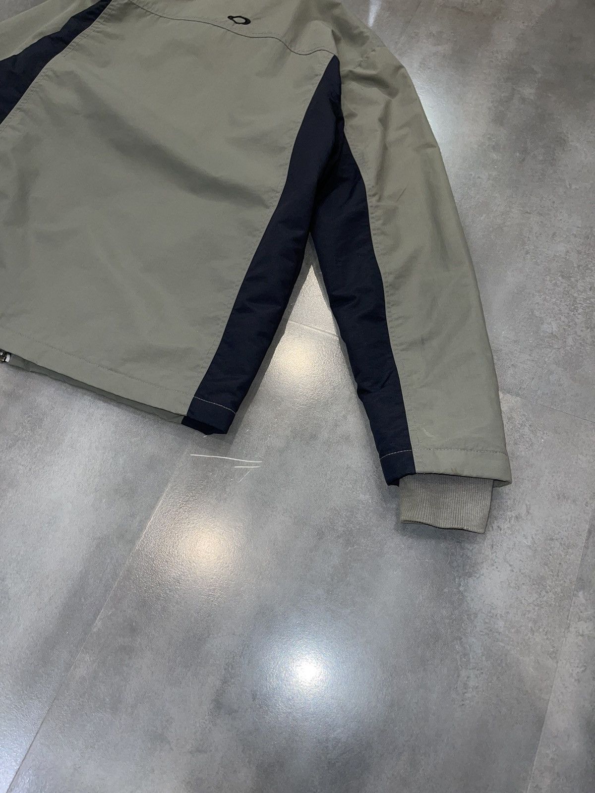 Oakley Archive Oakley Technical Grey Black Mid Jacket Size US M / EU 48-50 / 2 - 17 Thumbnail