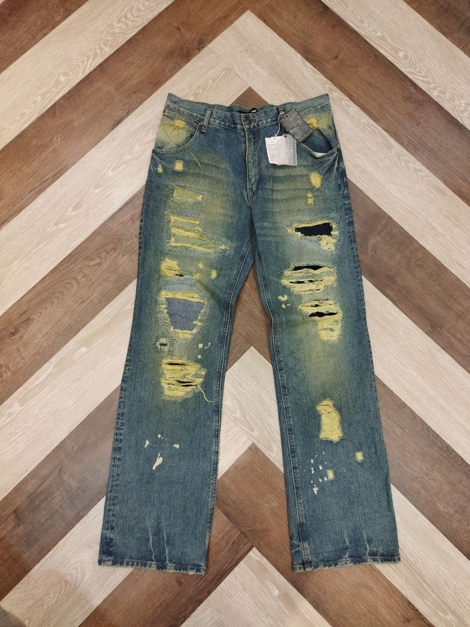Japanese Brand Exhibitionist TTU Japan Distressed Look Denim Jeans Size US 33 - 3 Thumbnail