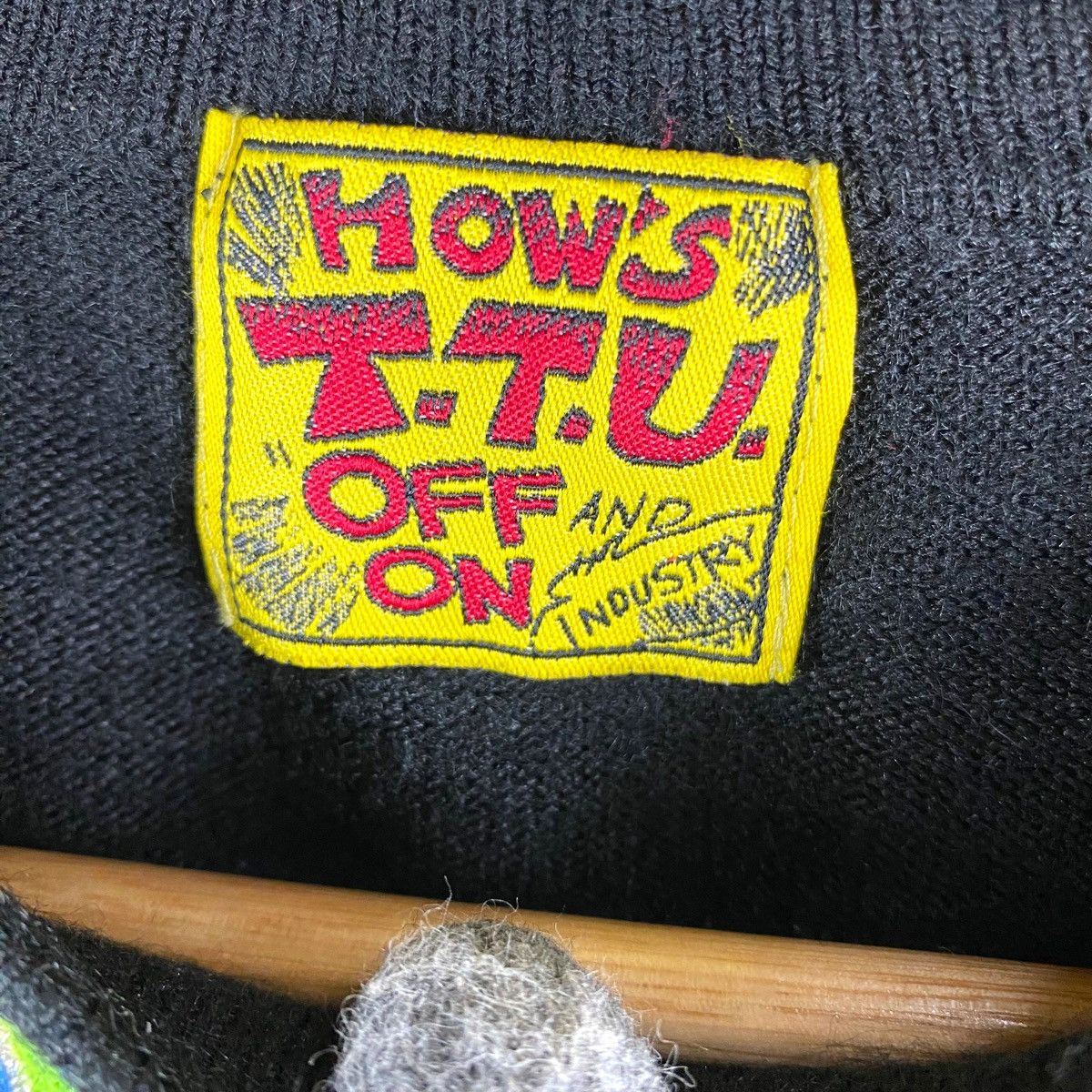 Japanese Brand × Seditionaries × Vintage HOW'S TTU OFF AND ON INDUSTRY FIFTH COLUMN STYLE KNIT SHIRT Size US XS / EU 42 / 0 - 9 Thumbnail