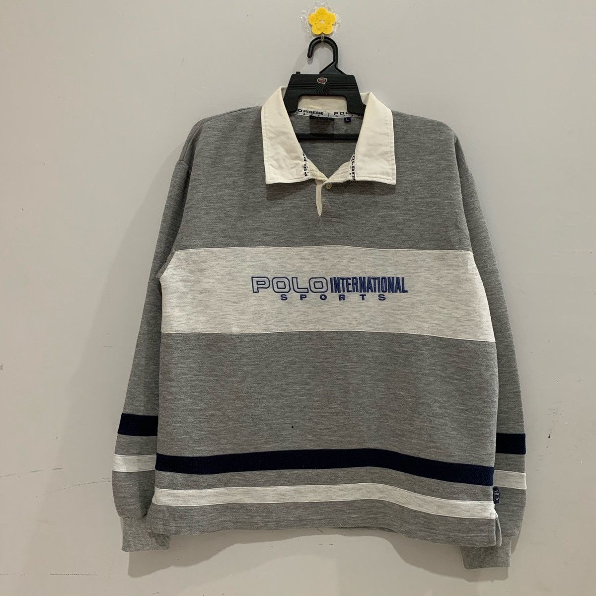 Vintage POLO INTERNASIONAL SPORT Sweatshirt Size L Fits XL Size US XL / EU 56 / 4 - 1 Thumbnail