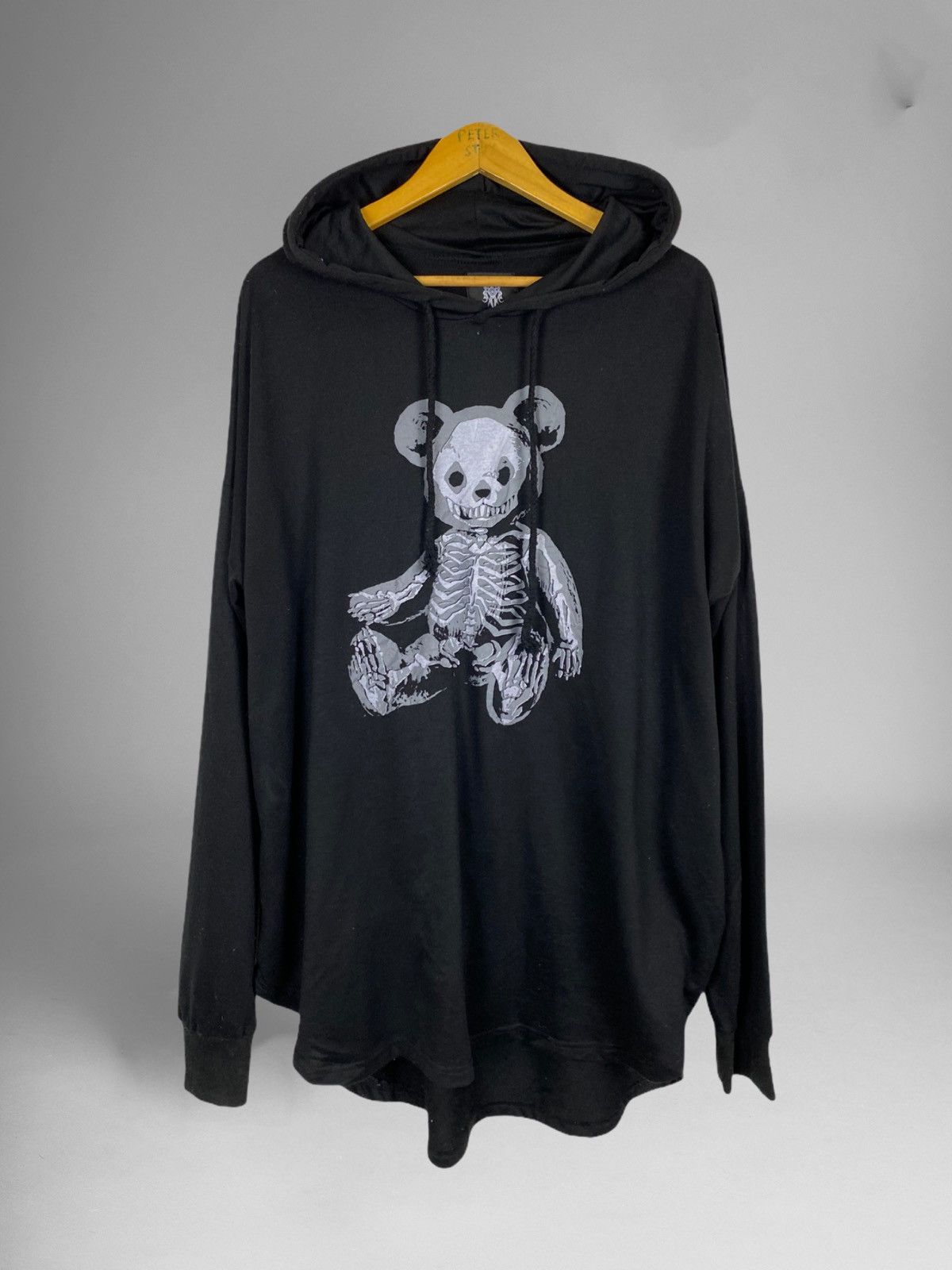 Japanese Brand DRUG HONEY BEAR PHOTO OVER SIZE HODDIES Size US XL / EU 56 / 4 - 1 Thumbnail