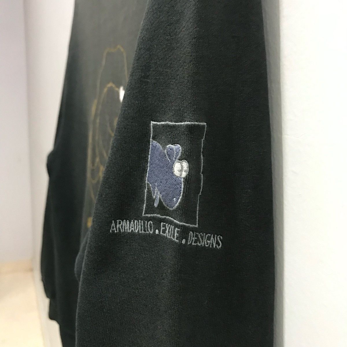 Vintage ARMADILLO EXILE DESIGNS 1989 Vintage Sweatshirt Size M Size US M / EU 48-50 / 2 - 9 Thumbnail
