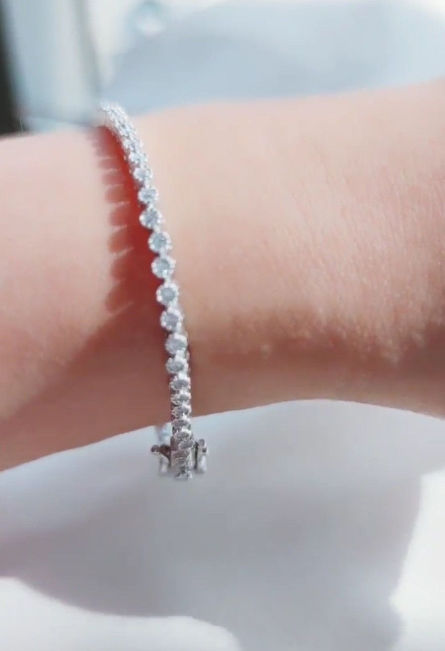 Jewelry × Vintage 2mm Elegant Pure Round Crystal Luxury Bracelet Size ONE SIZE - 3 Thumbnail