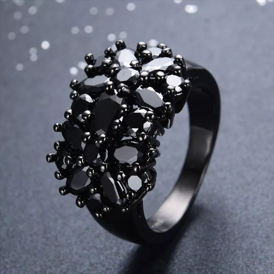 Jewelry Black Oval Inlaid Cross Border Ring Size ONE SIZE - 1 Thumbnail