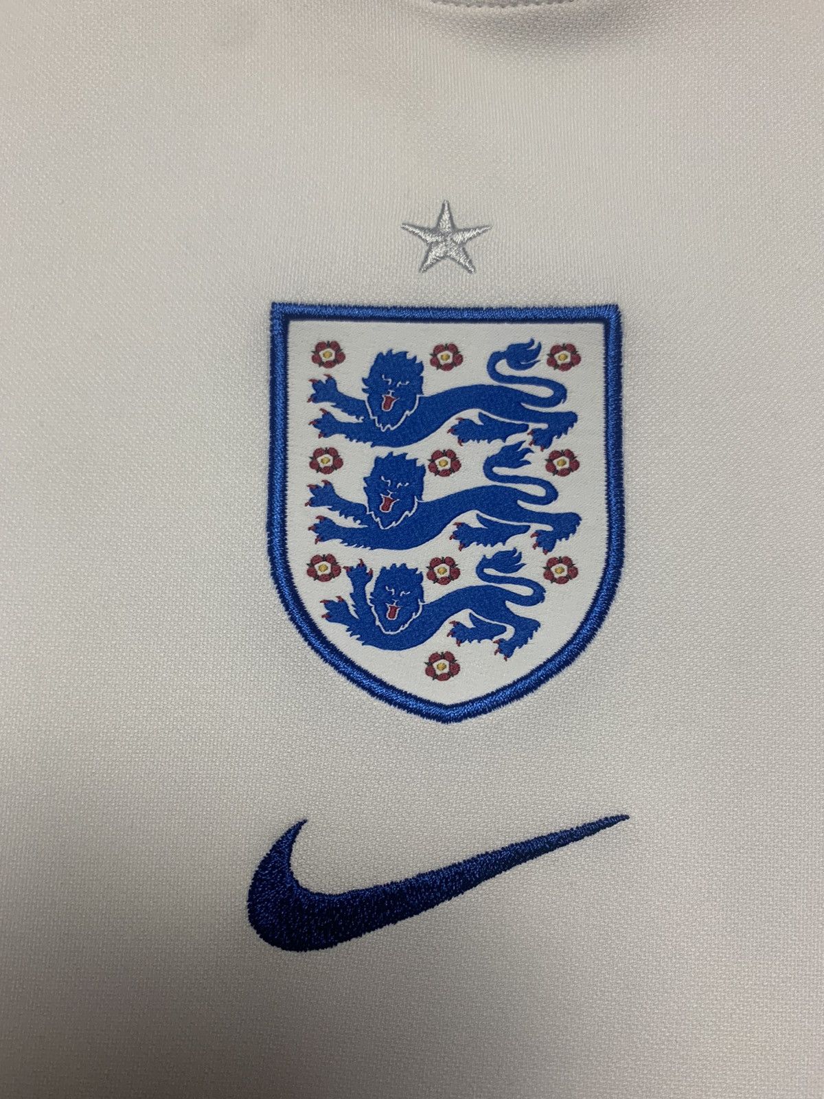 Nike England Soccer jersey Nike logo size XXL Size US XXL / EU 58 / 5 - 3 Thumbnail