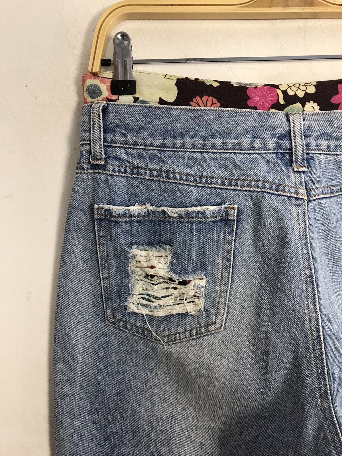 Japanese Brand × Vintage Vtg Japanese Brand Double Waist Art Flower Distressed jeans Size 30" / US 8 / IT 44 - 9 Thumbnail