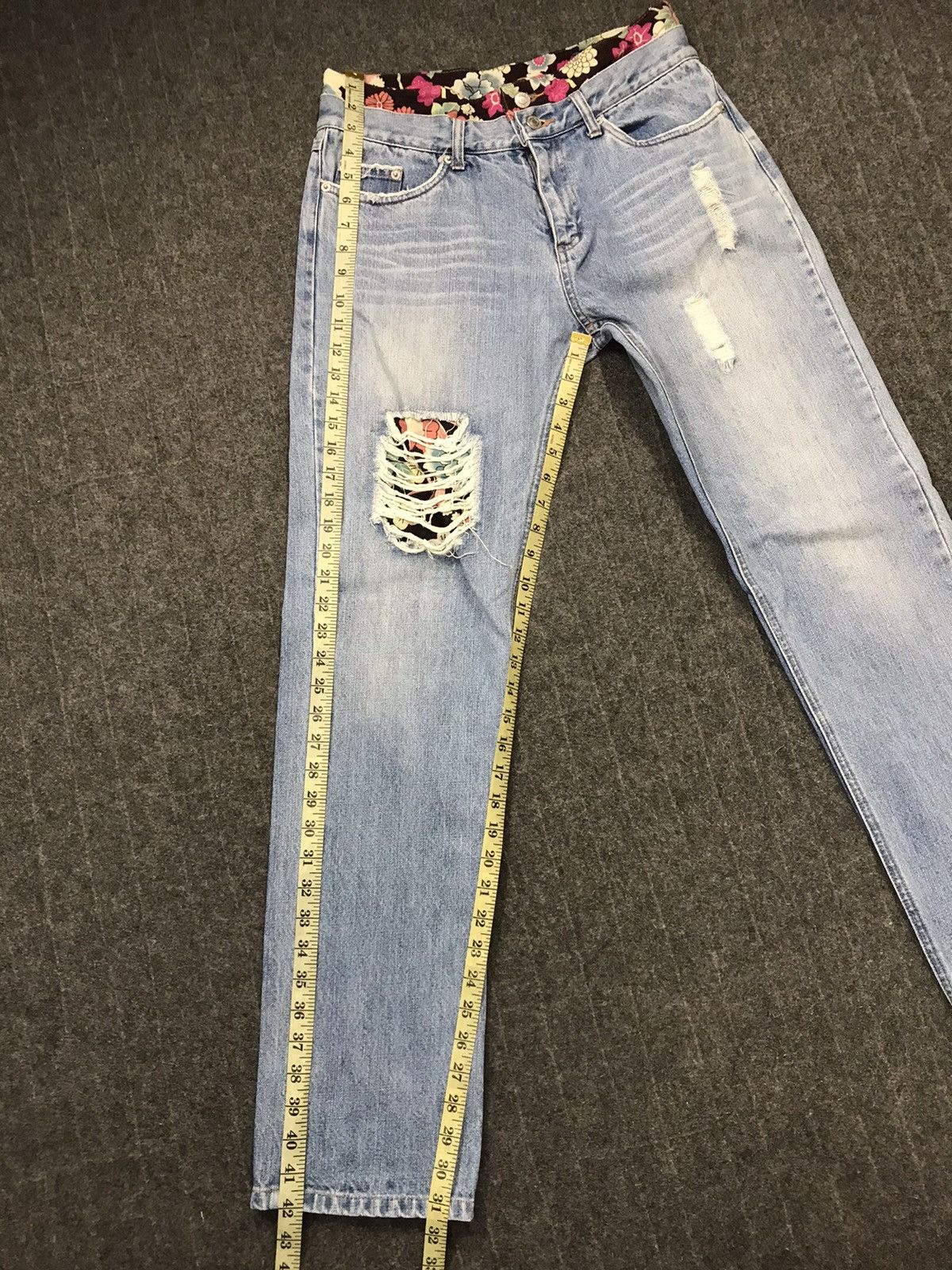 Japanese Brand × Vintage Vtg Japanese Brand Double Waist Art Flower Distressed jeans Size 30" / US 8 / IT 44 - 14 Thumbnail